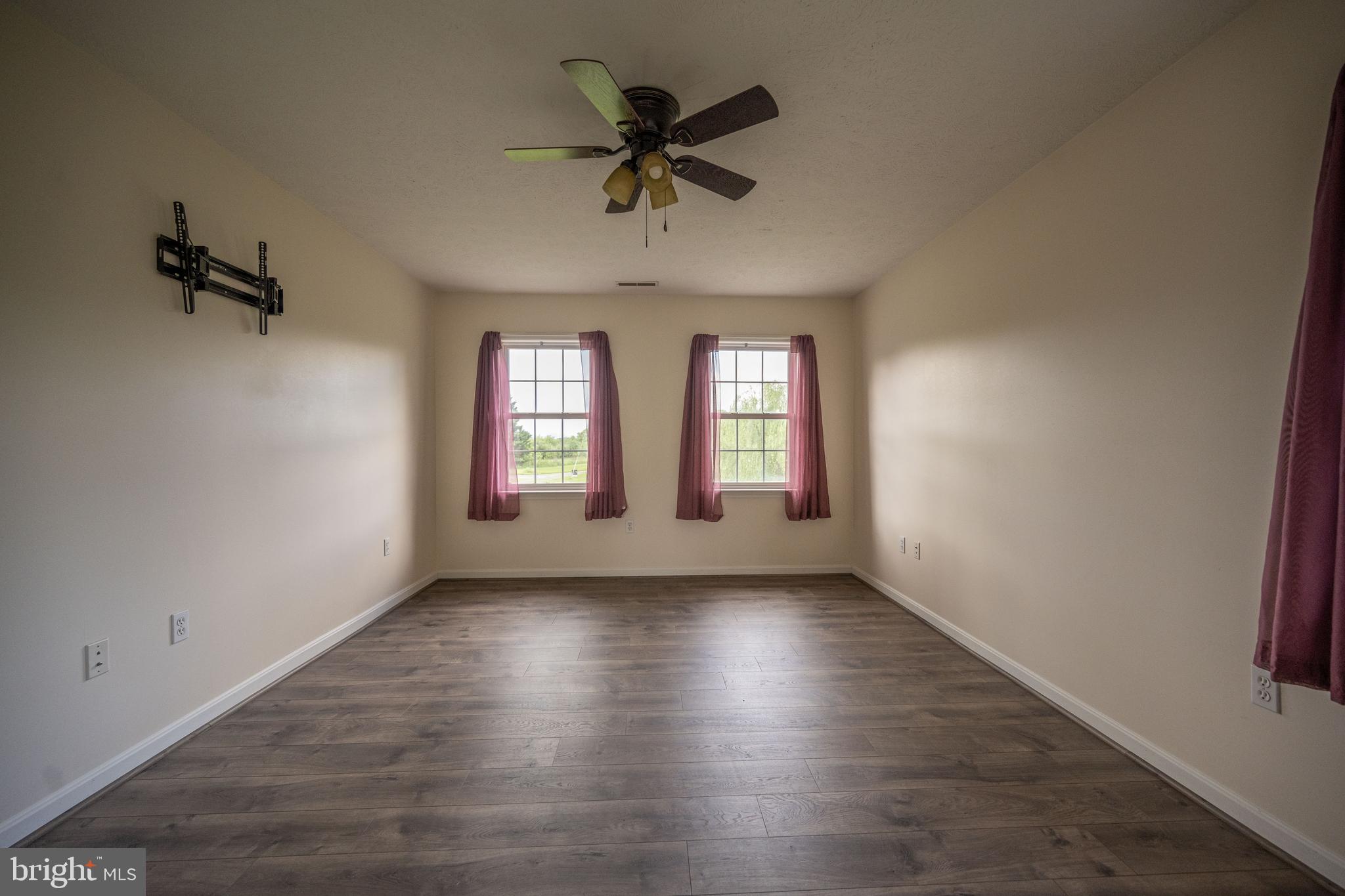 1042 Laurel Grove Rd