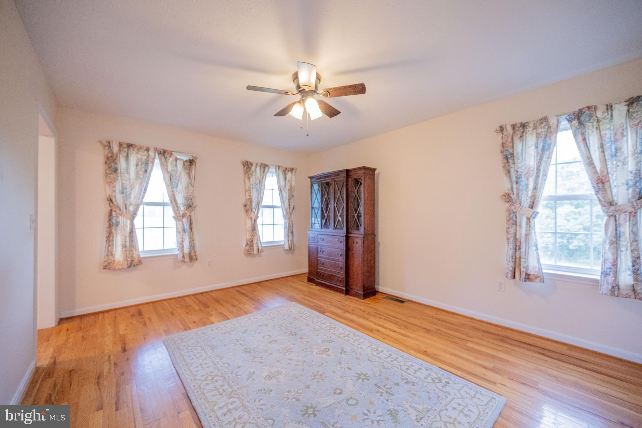 1042 Laurel Grove Rd