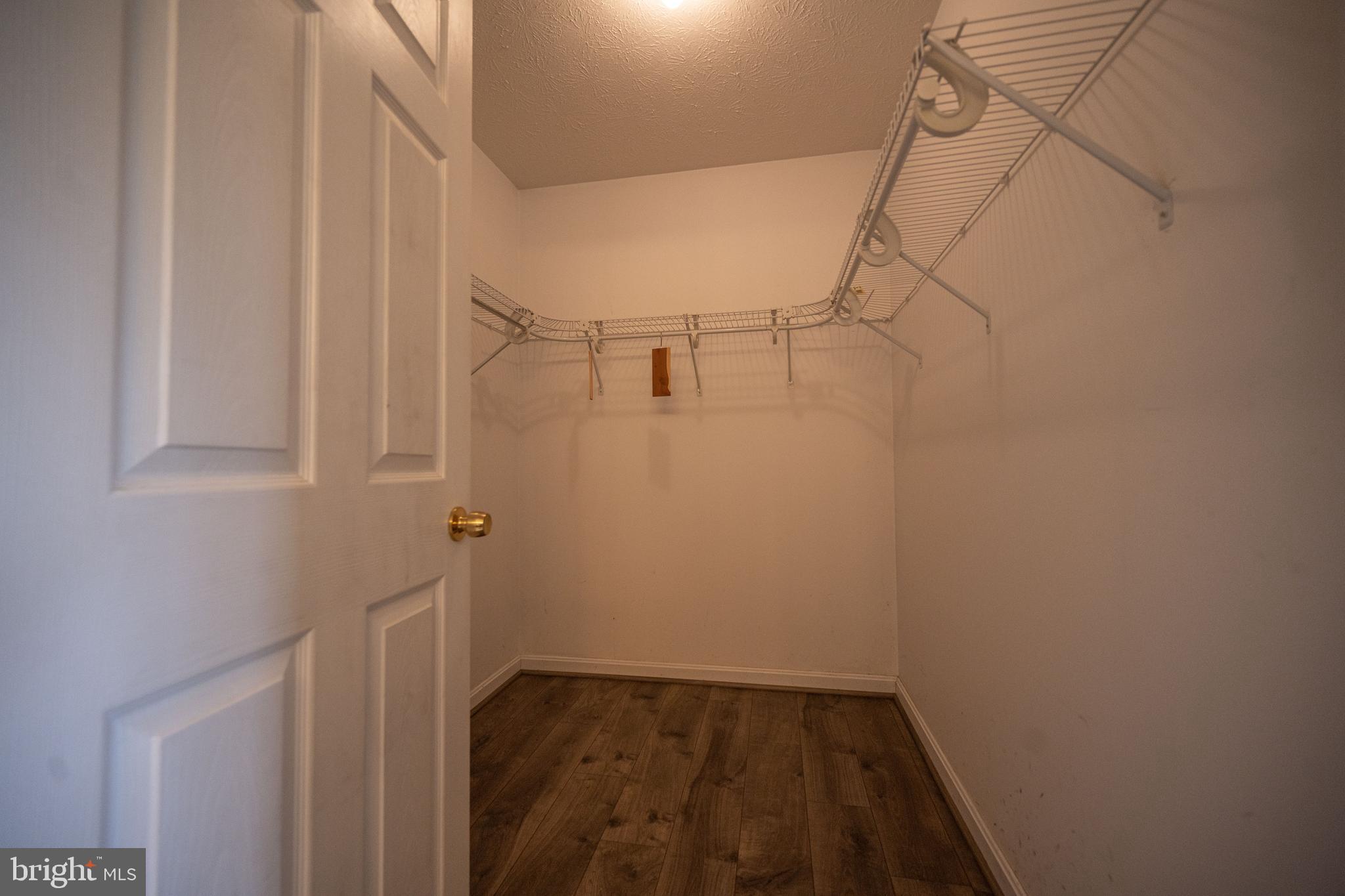 1042 Laurel Grove Rd