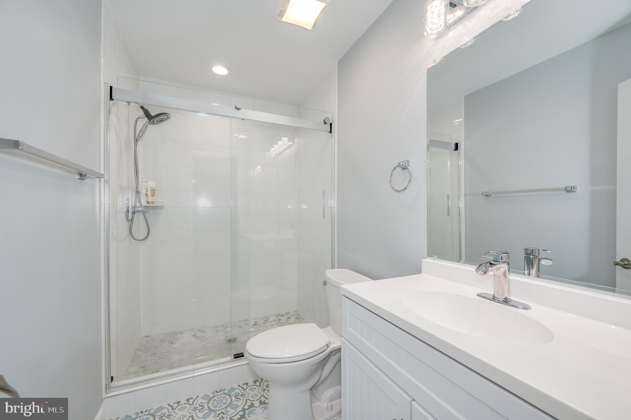 123 Lattice Dr