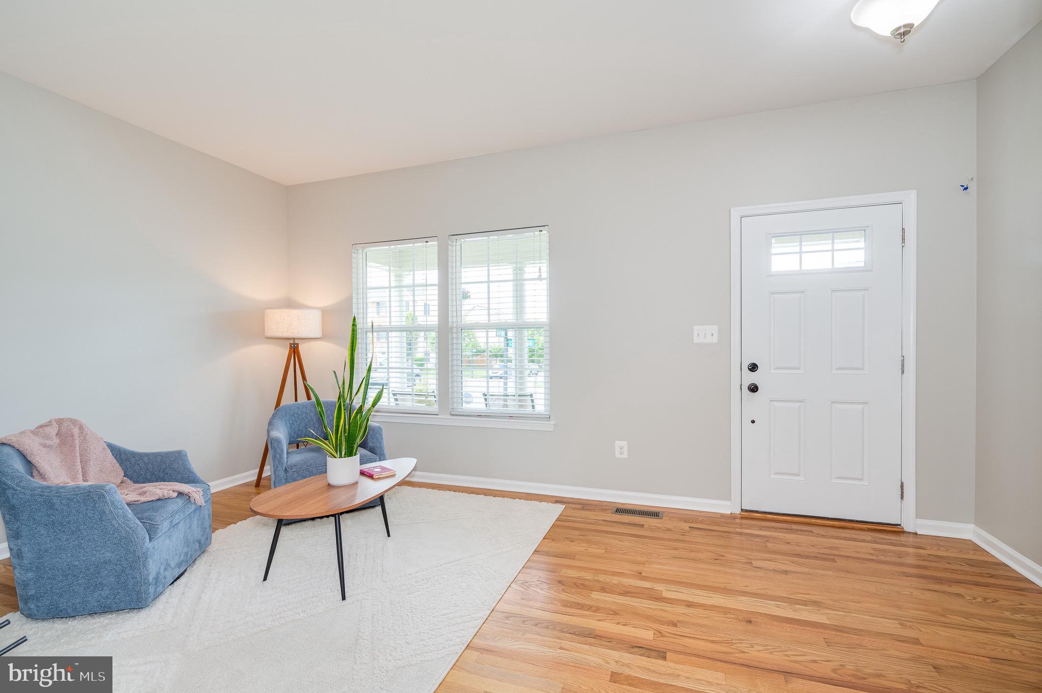 123 Lattice Dr