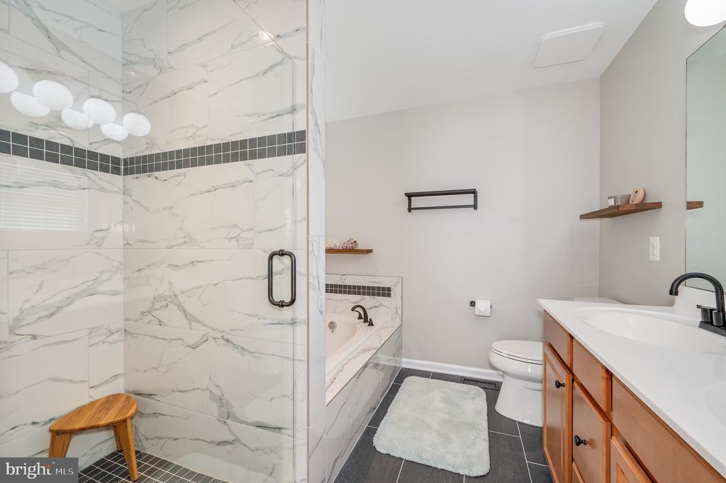 123 Lattice Dr