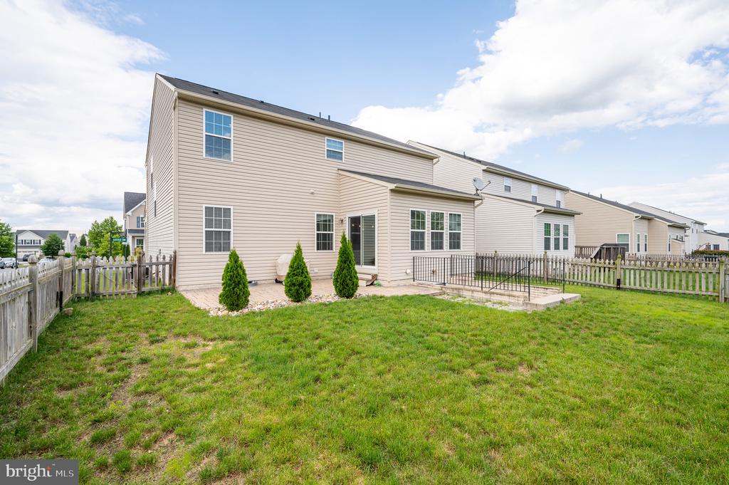 123 Lattice Dr