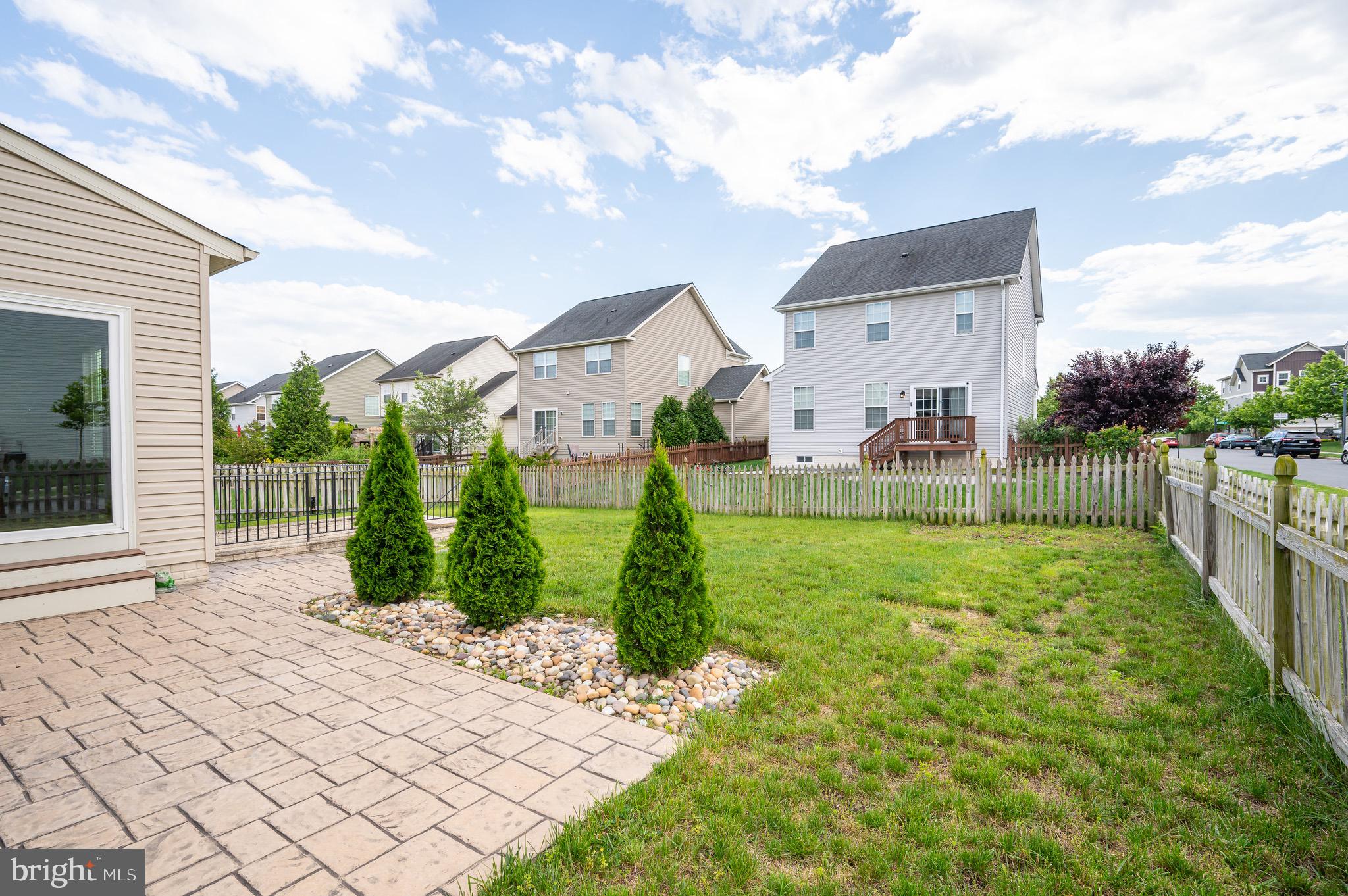 123 Lattice Dr