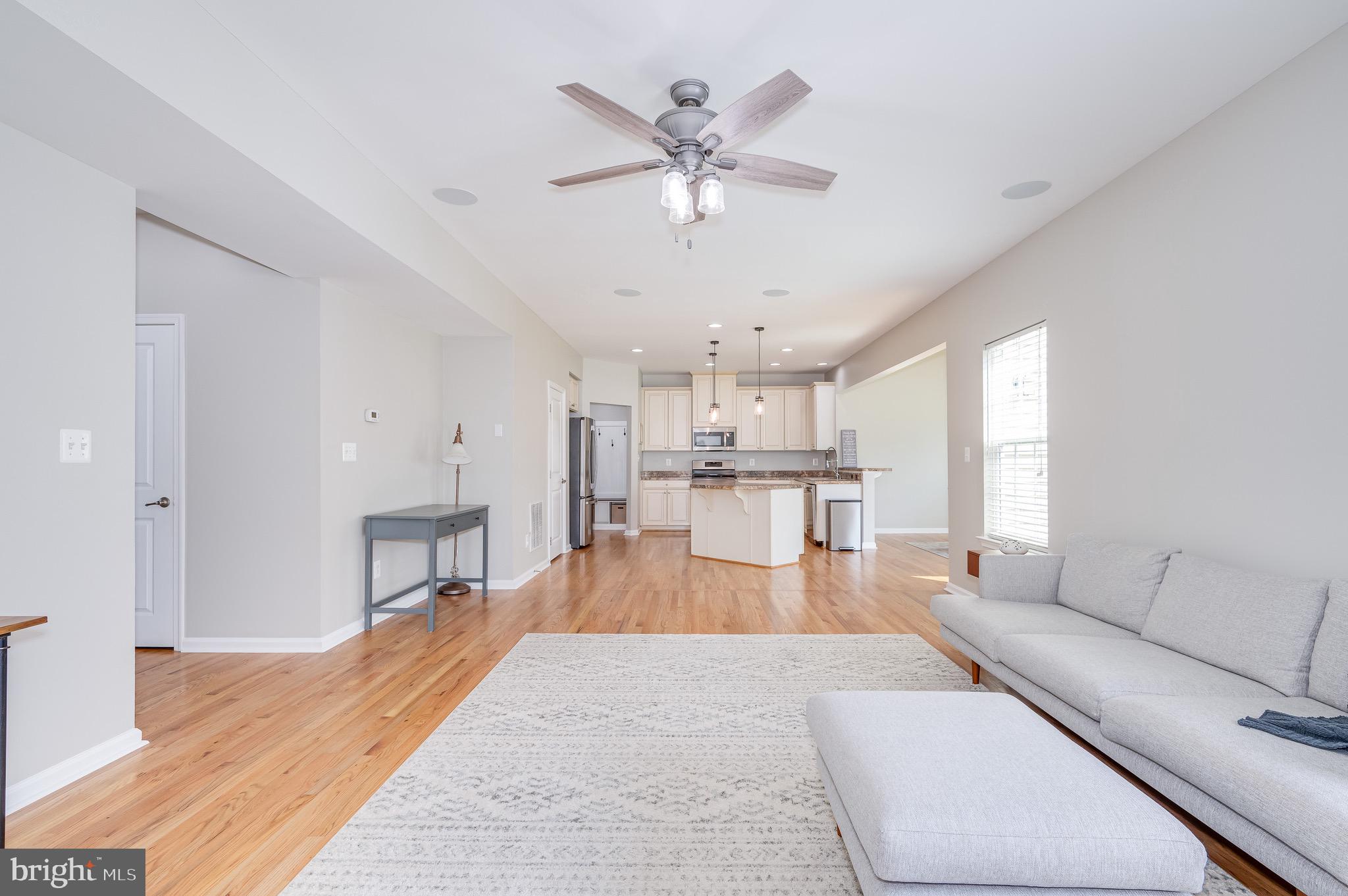 123 Lattice Dr