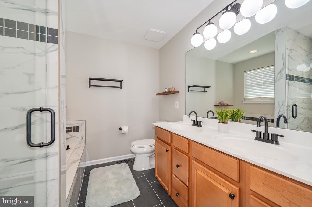 123 Lattice Dr