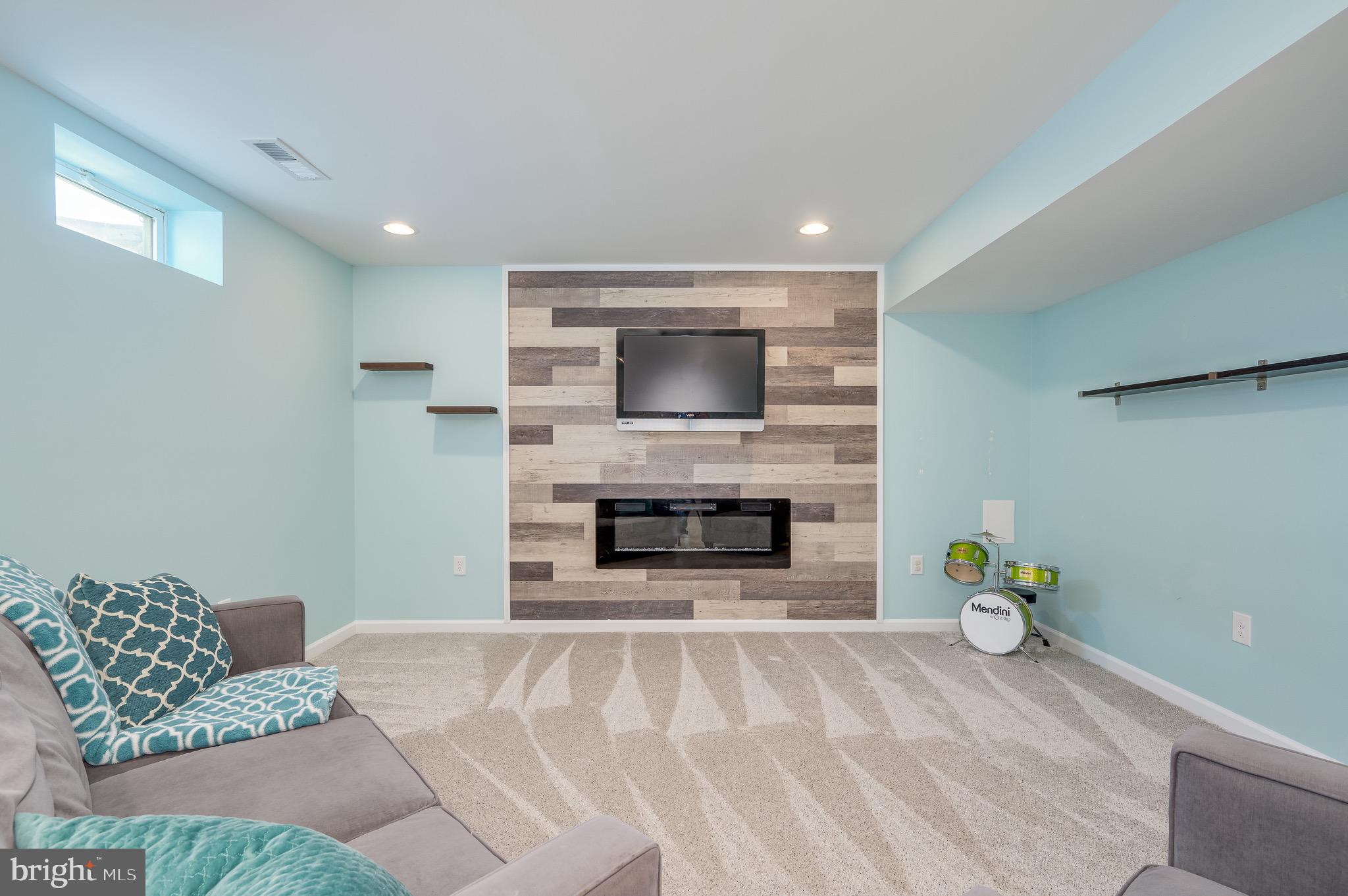 123 Lattice Dr