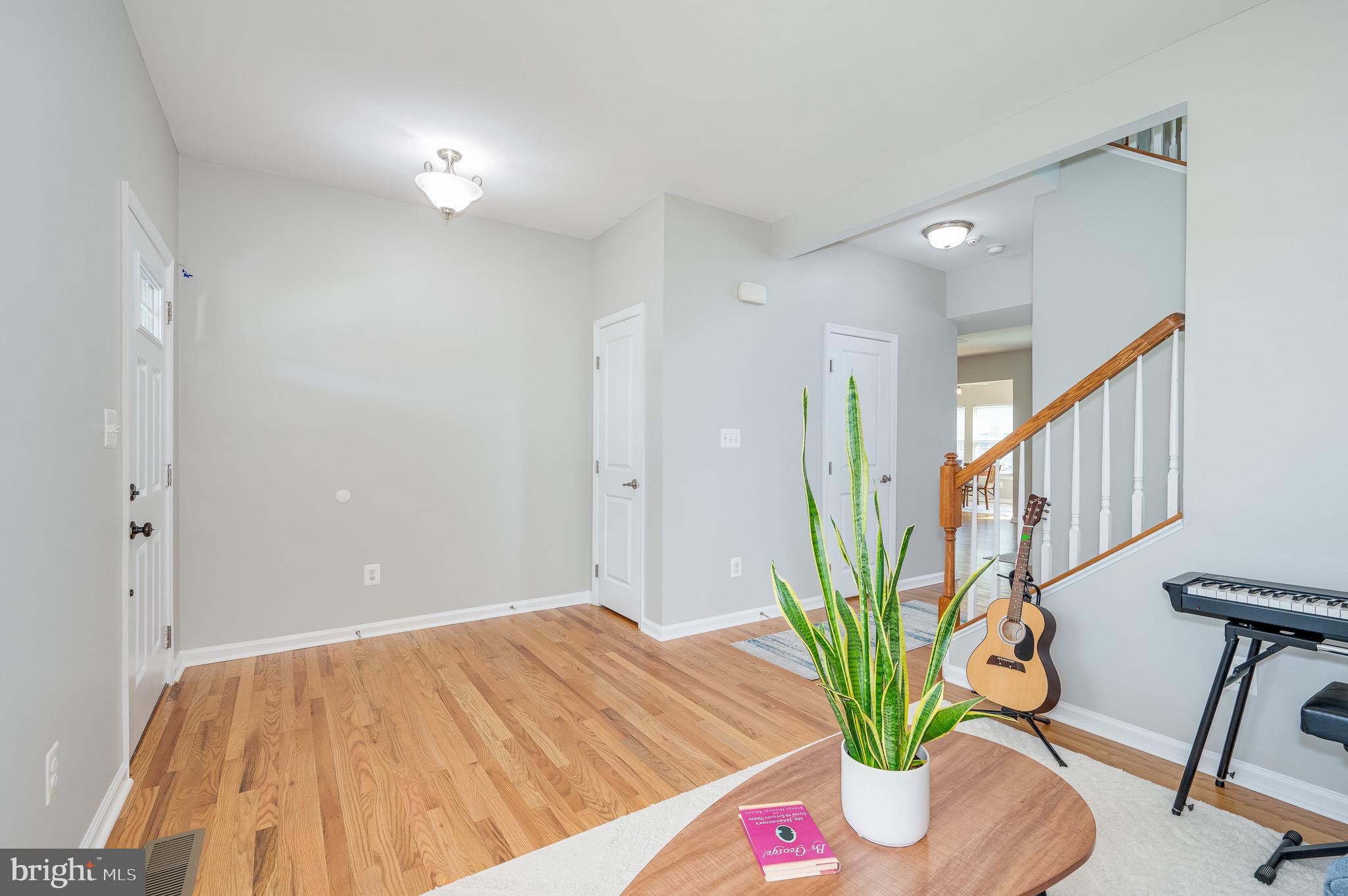 123 Lattice Dr