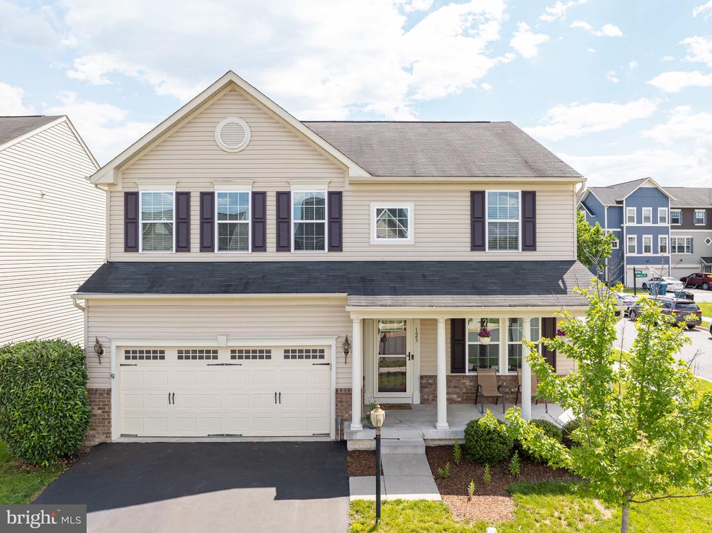 123 Lattice Dr