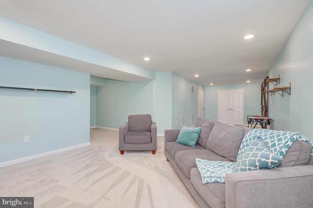 123 Lattice Dr