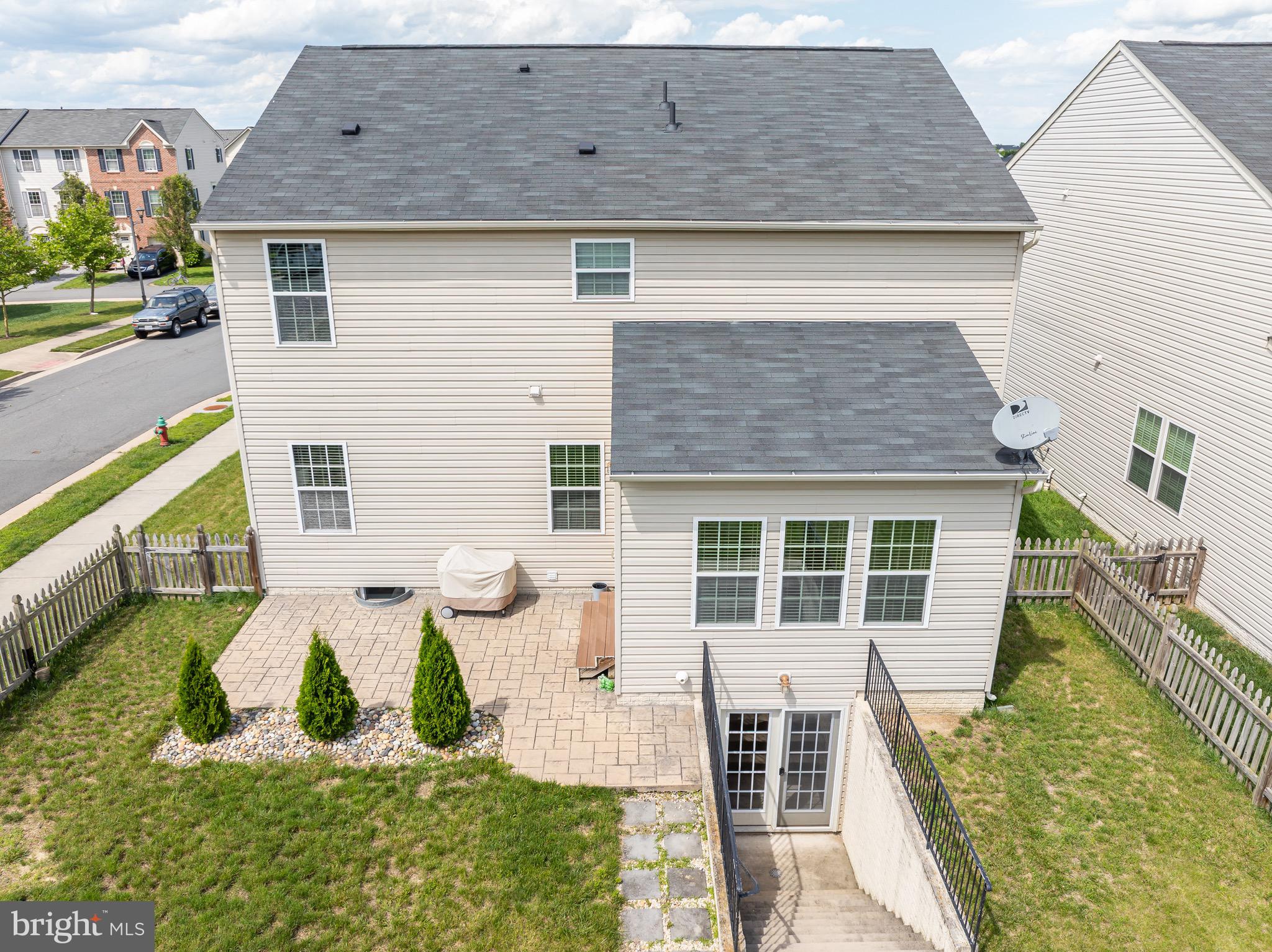 123 Lattice Dr