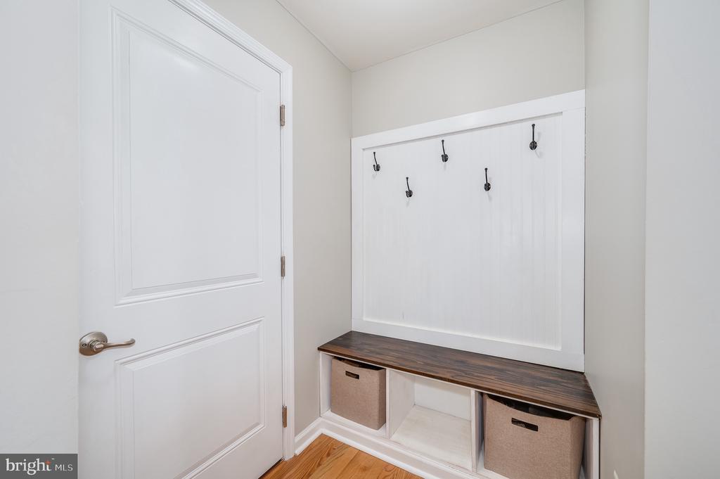 123 Lattice Dr