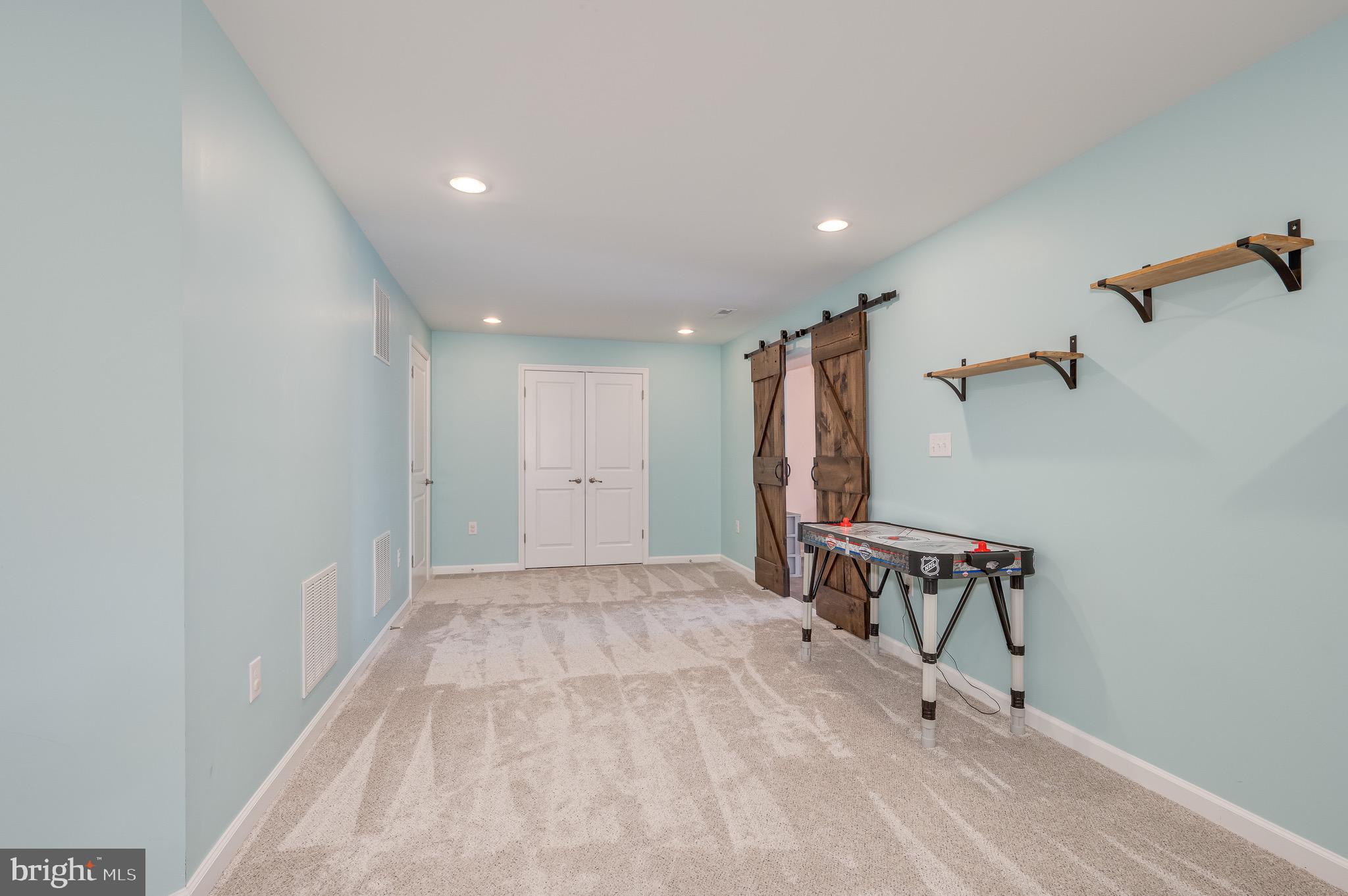 123 Lattice Dr