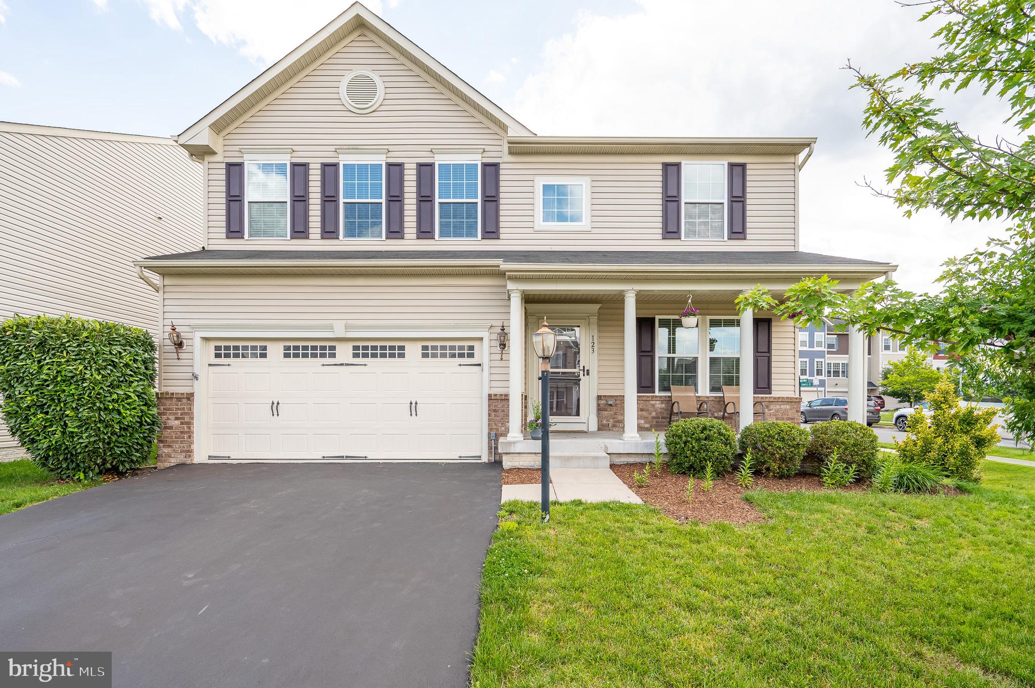 123 Lattice Dr