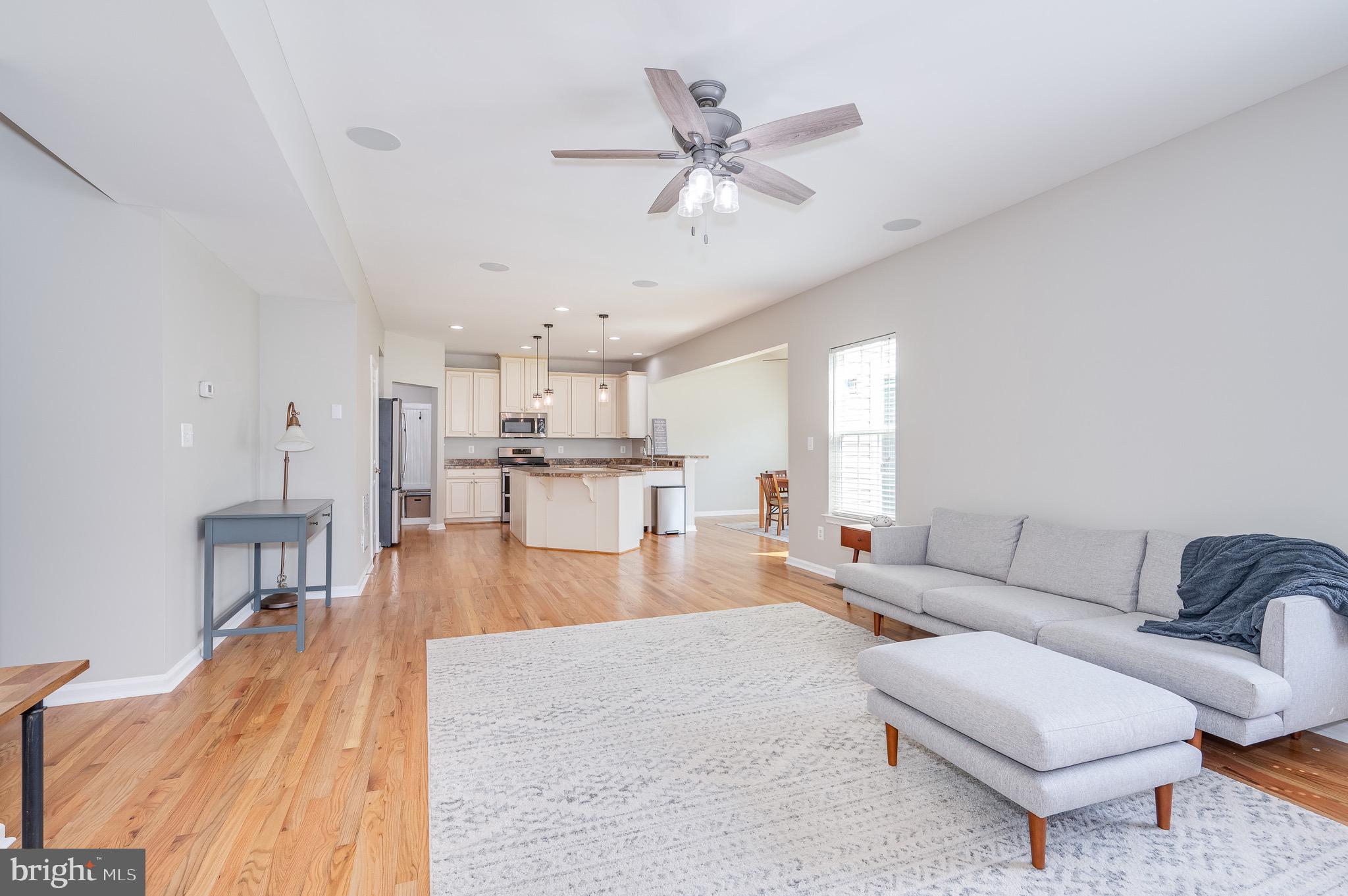 123 Lattice Dr