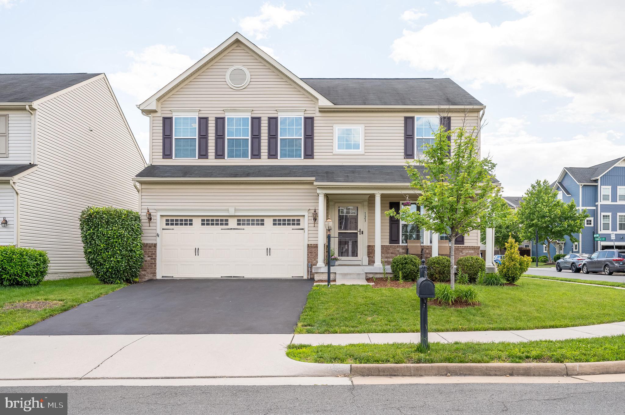 123 Lattice Dr