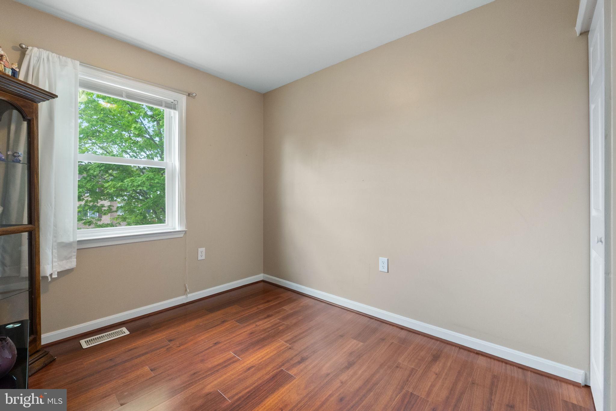 388 SURREY CLUB LANE