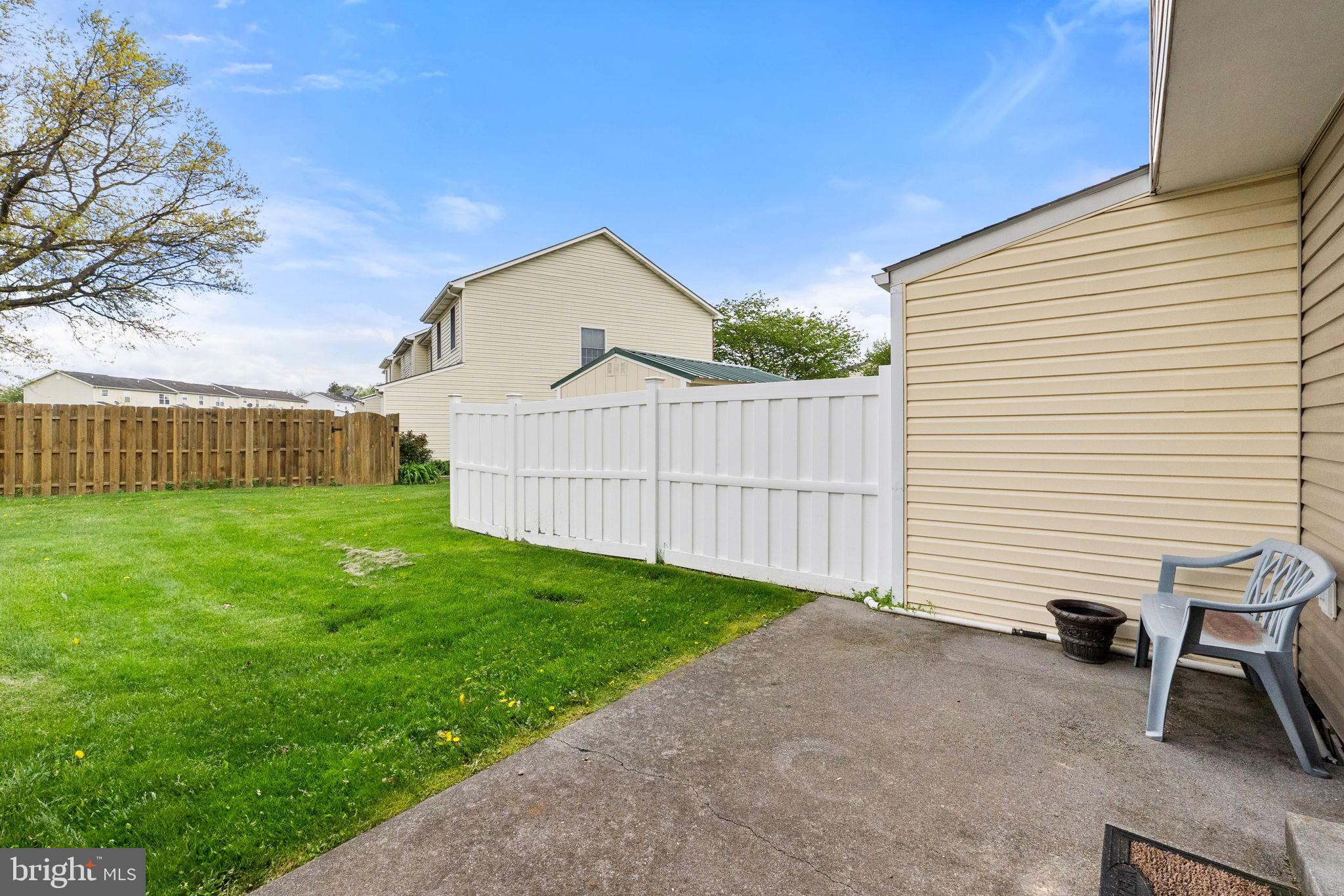 388 SURREY CLUB LANE