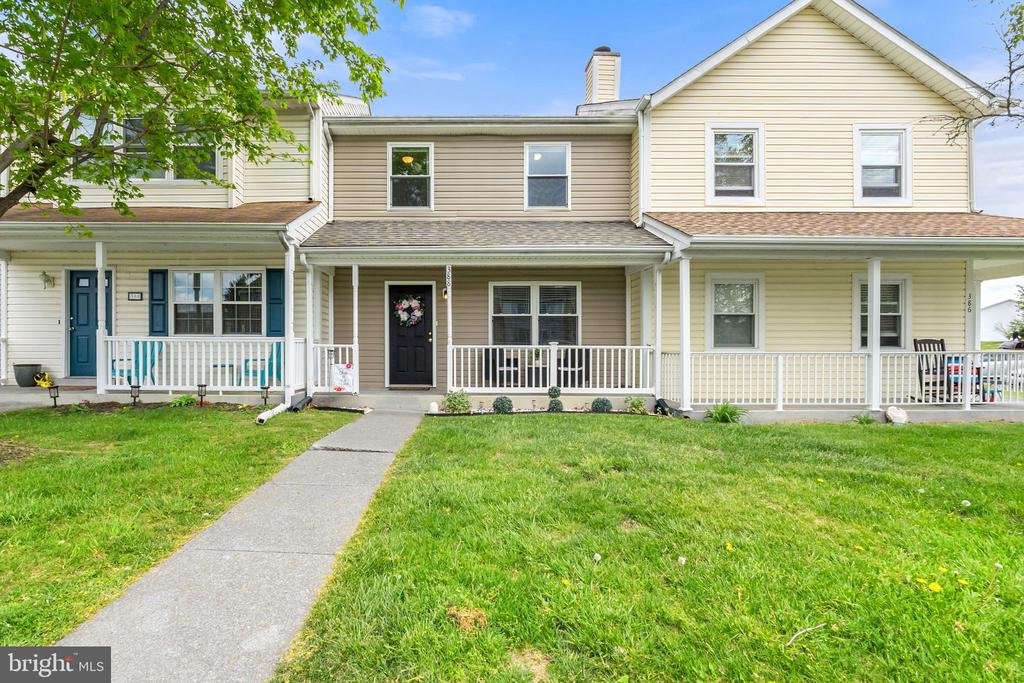 388 SURREY CLUB LANE