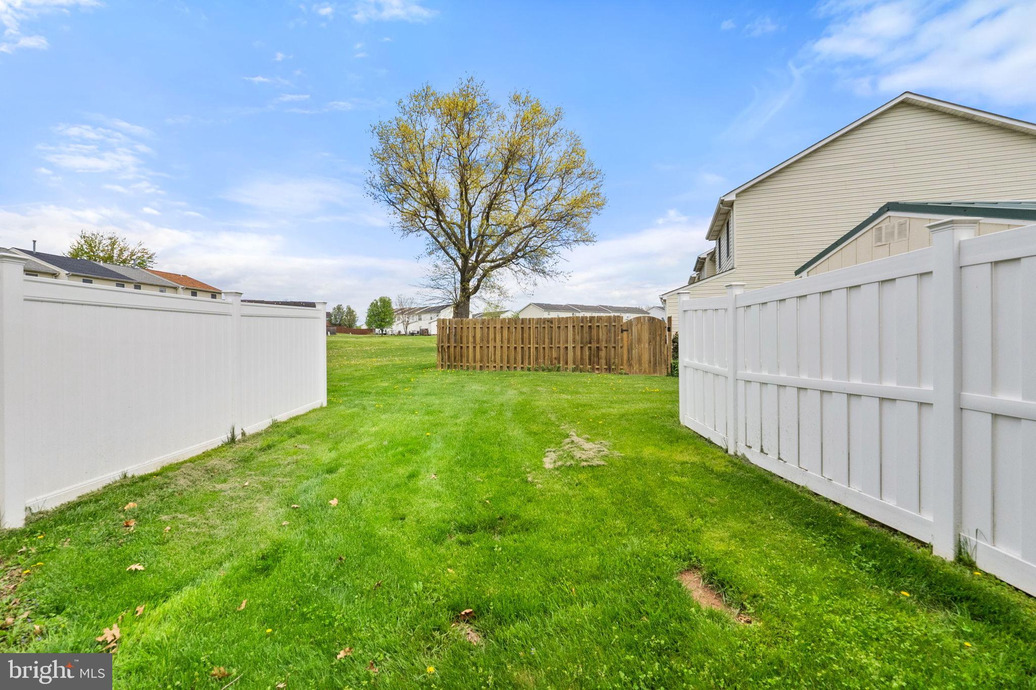 388 SURREY CLUB LANE