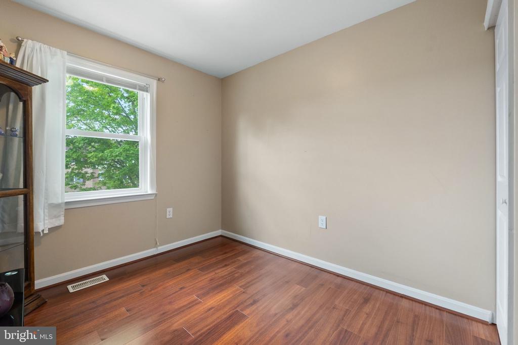 388 SURREY CLUB LANE