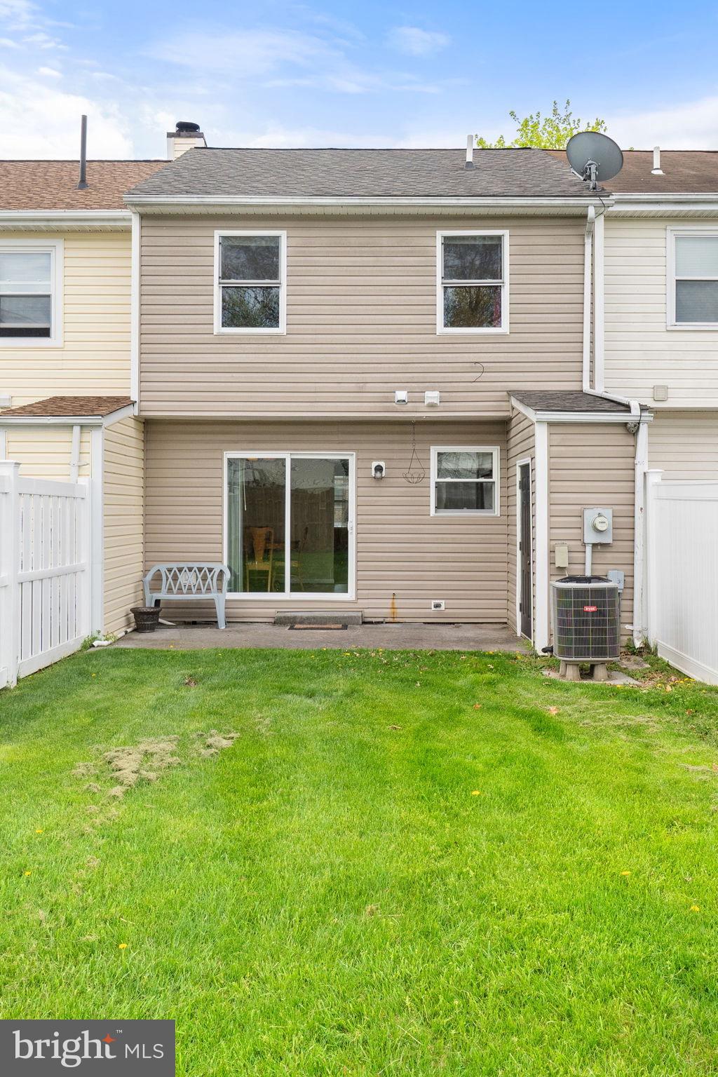 388 SURREY CLUB LANE