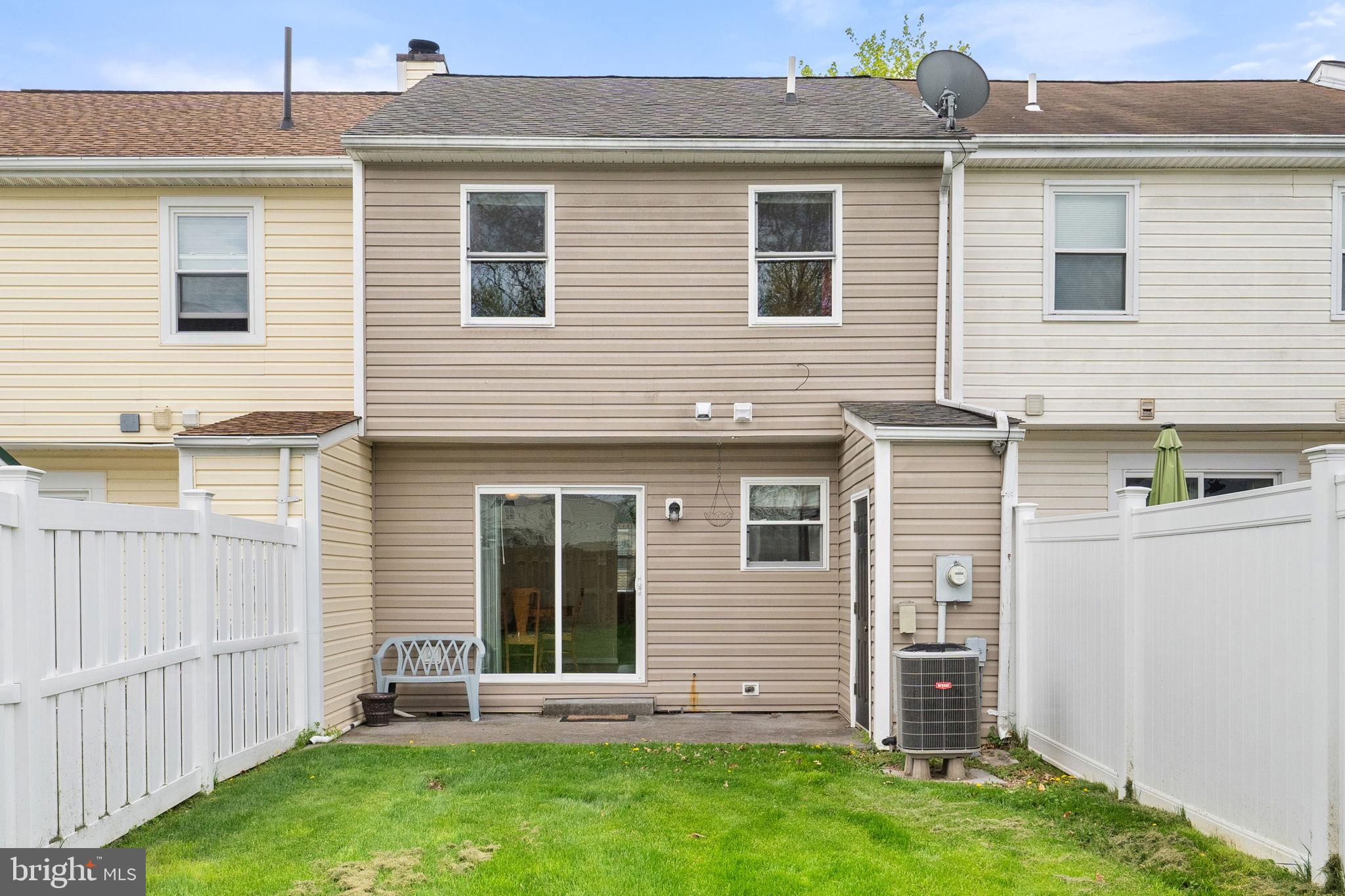 388 SURREY CLUB LANE