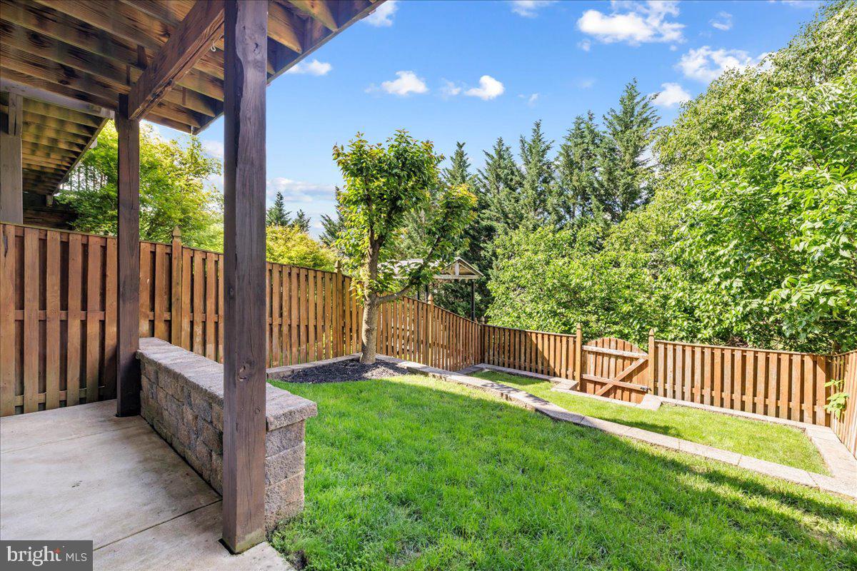 209 Cross Keys Pl