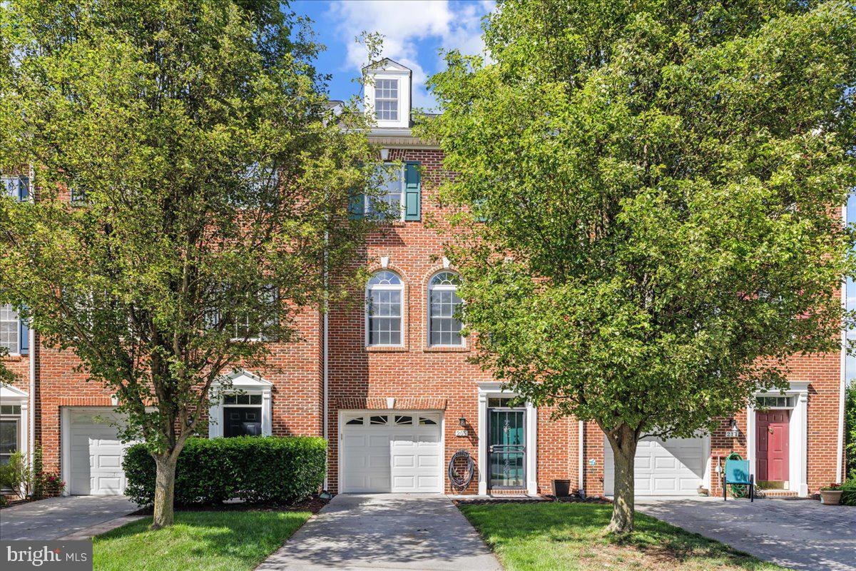 209 Cross Keys Pl
