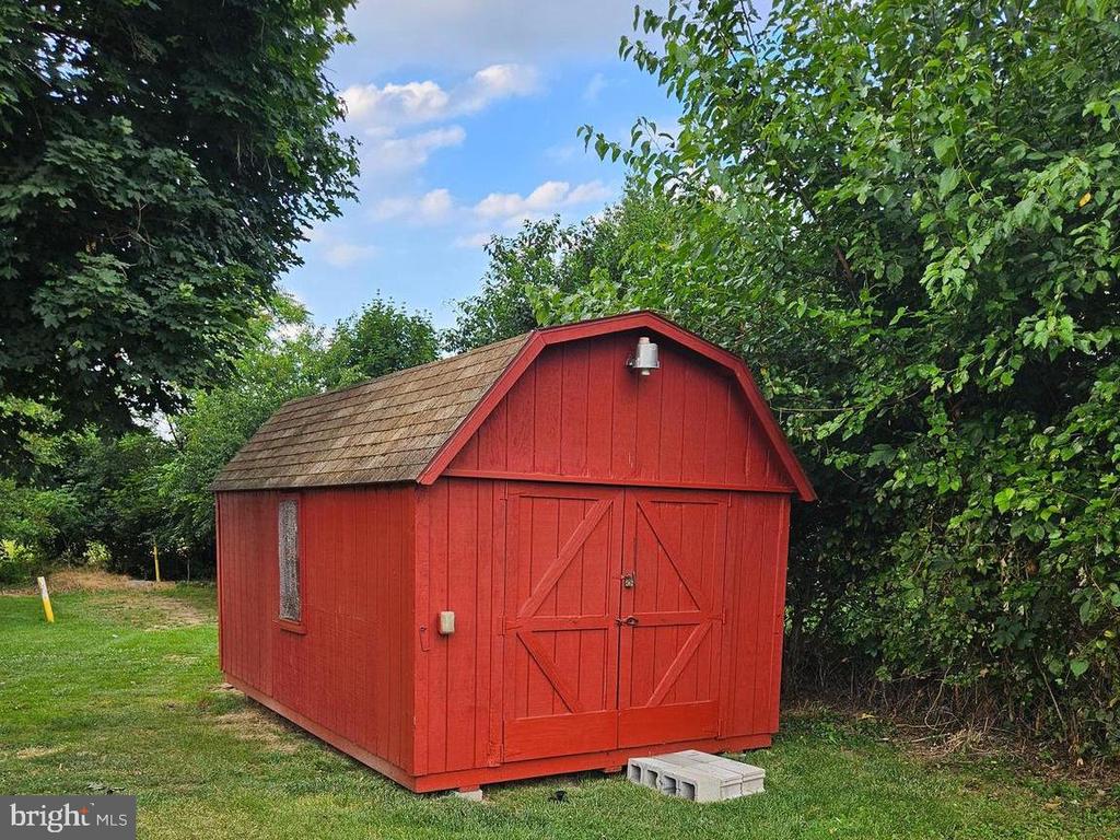 201 Valley Mill