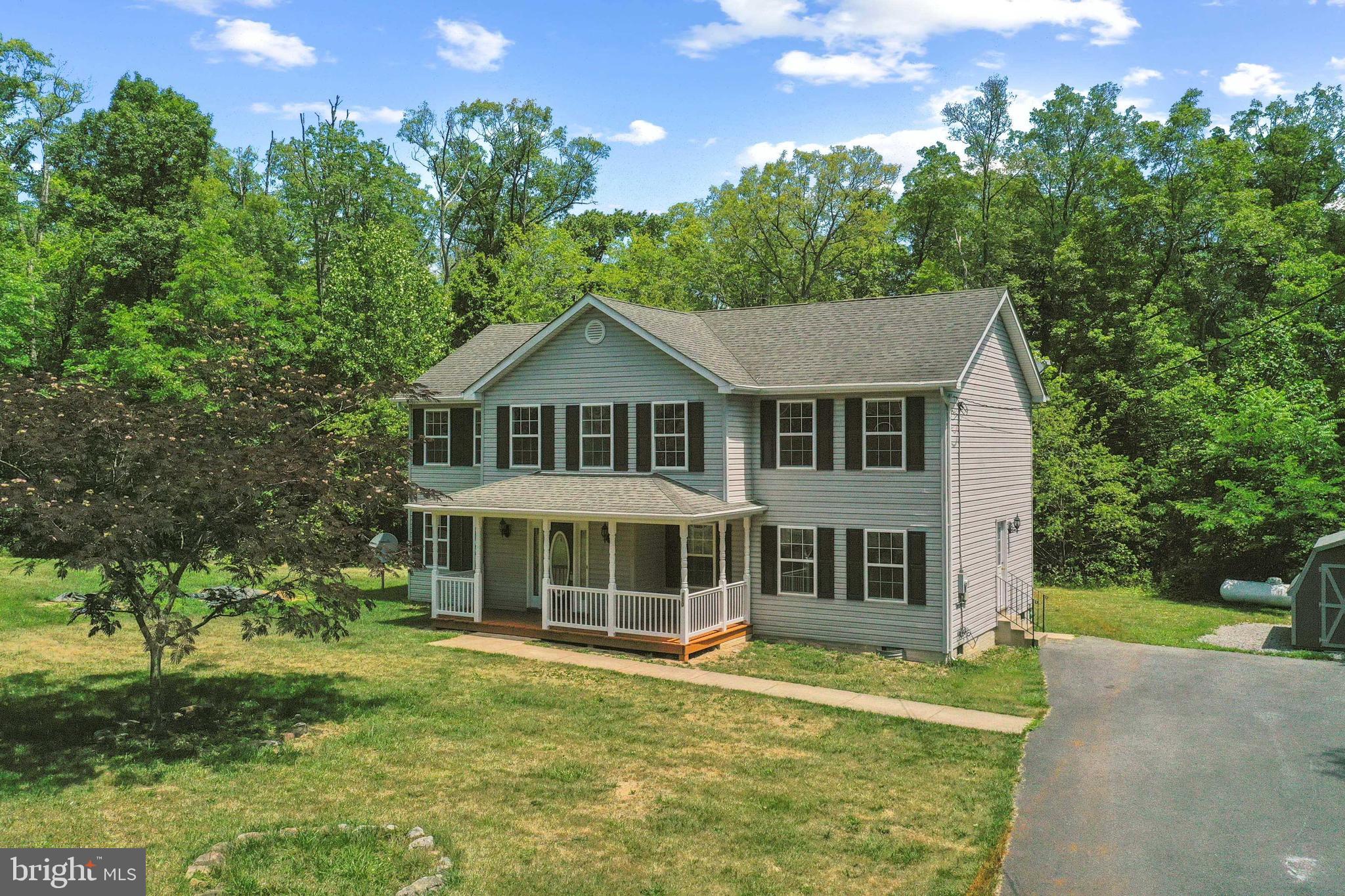 310 Mountain Falls
