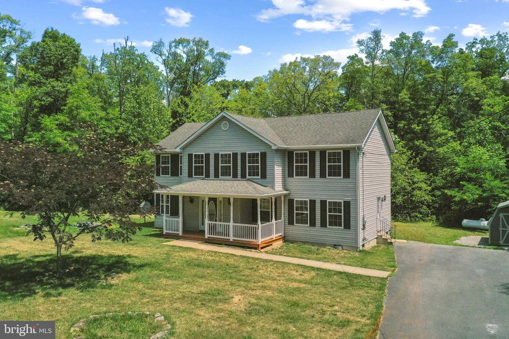 310 Mountain Falls