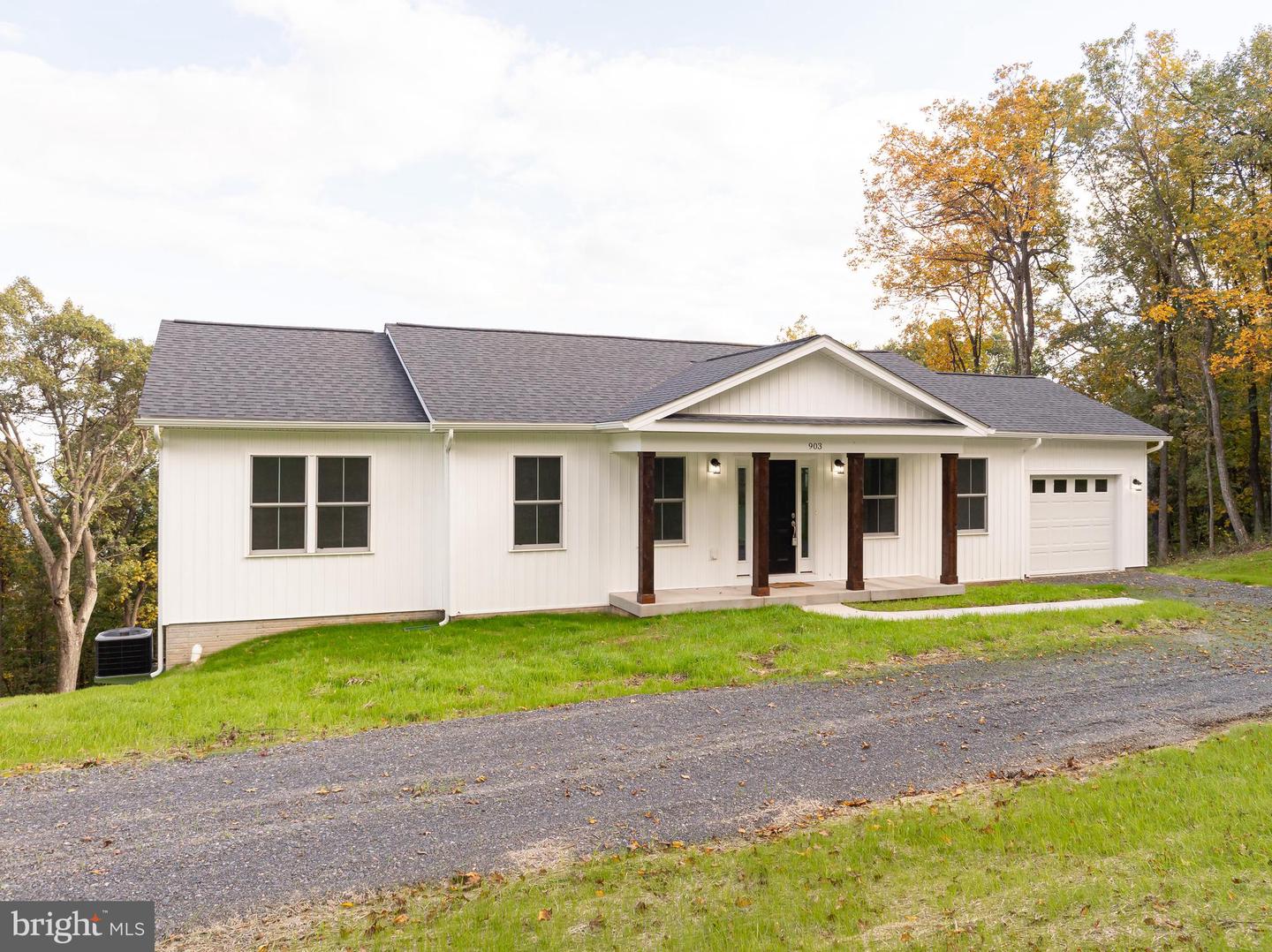 903 Rockwood Trl