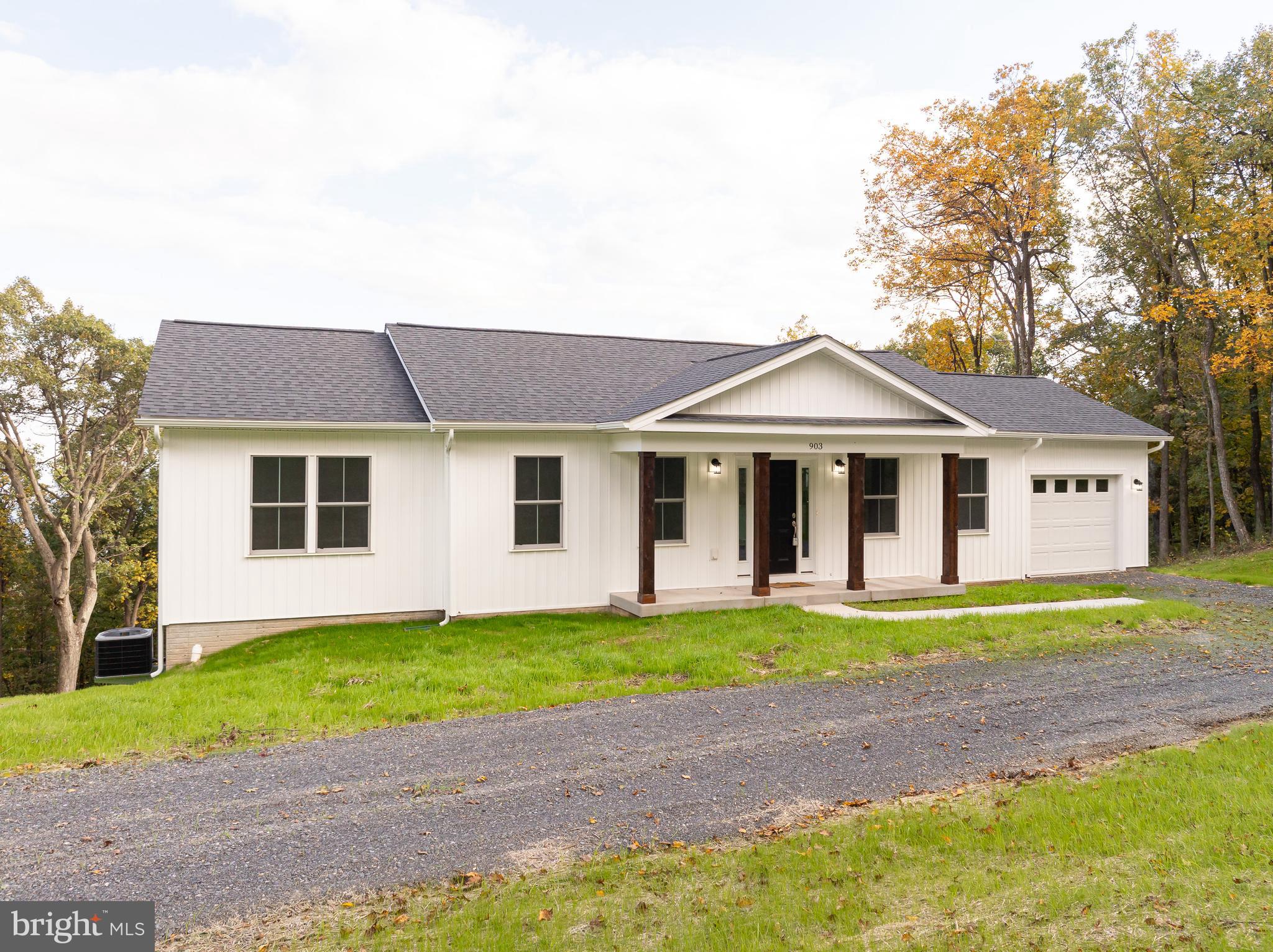 903 Rockwood Trl