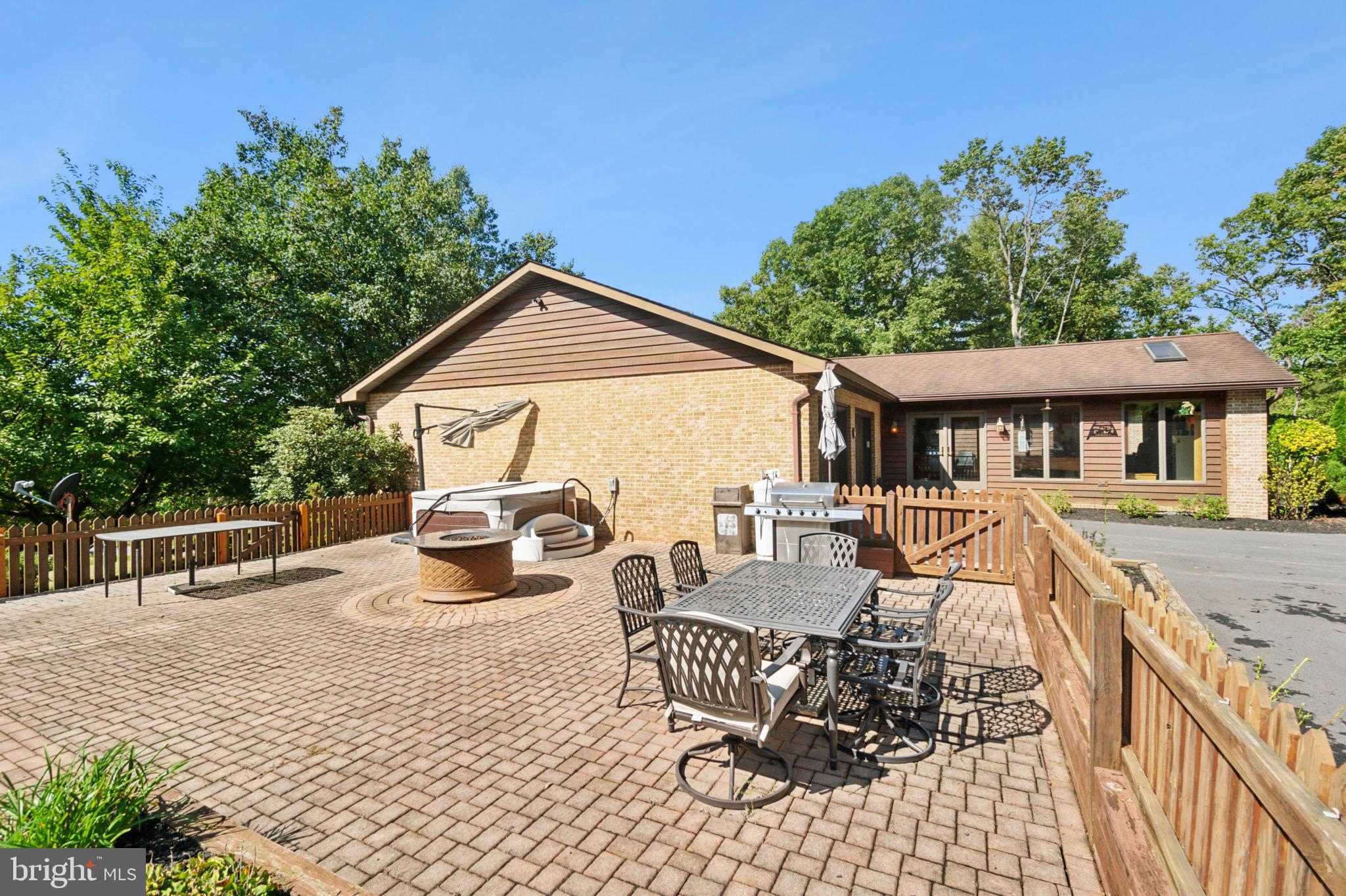 1802 Chestnut Grove Rd