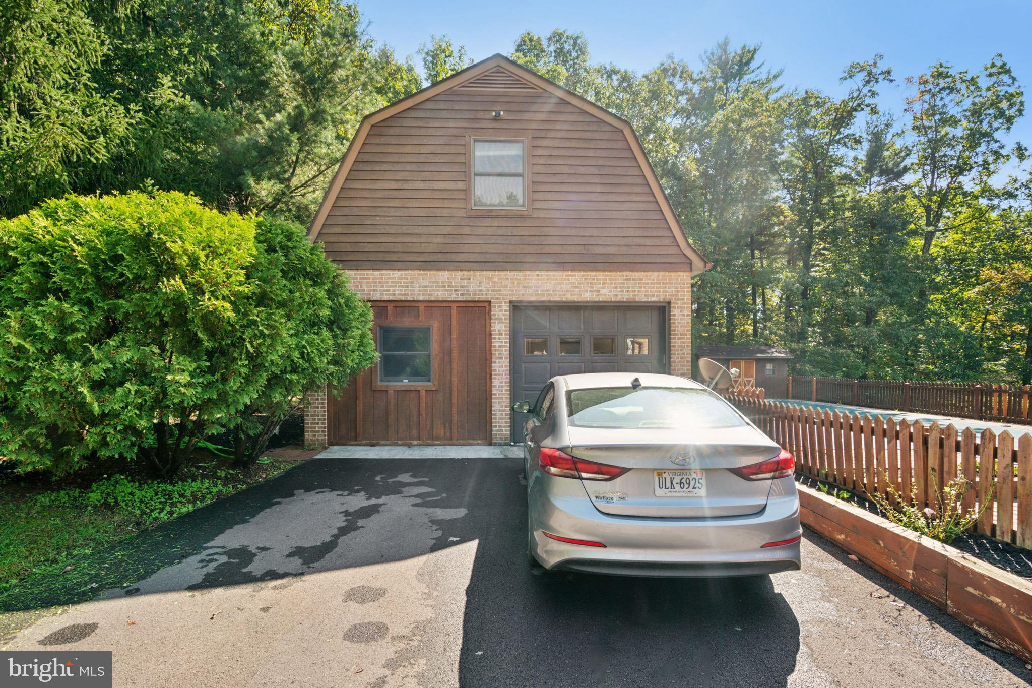 1802 Chestnut Grove Rd