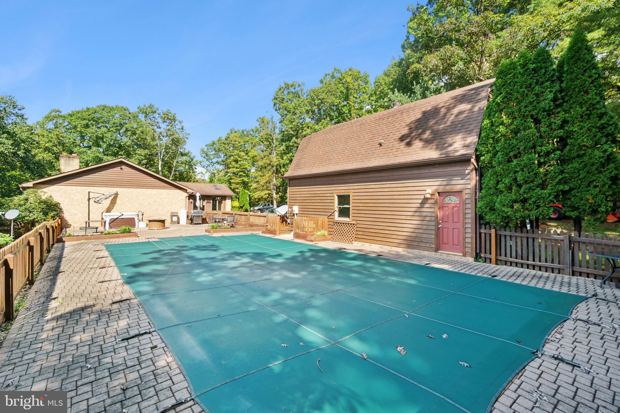 1802 Chestnut Grove Rd