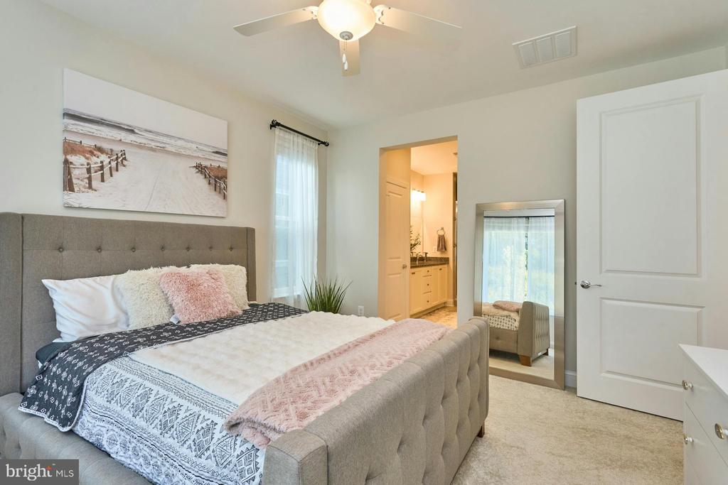 102 Foam Flower Dr