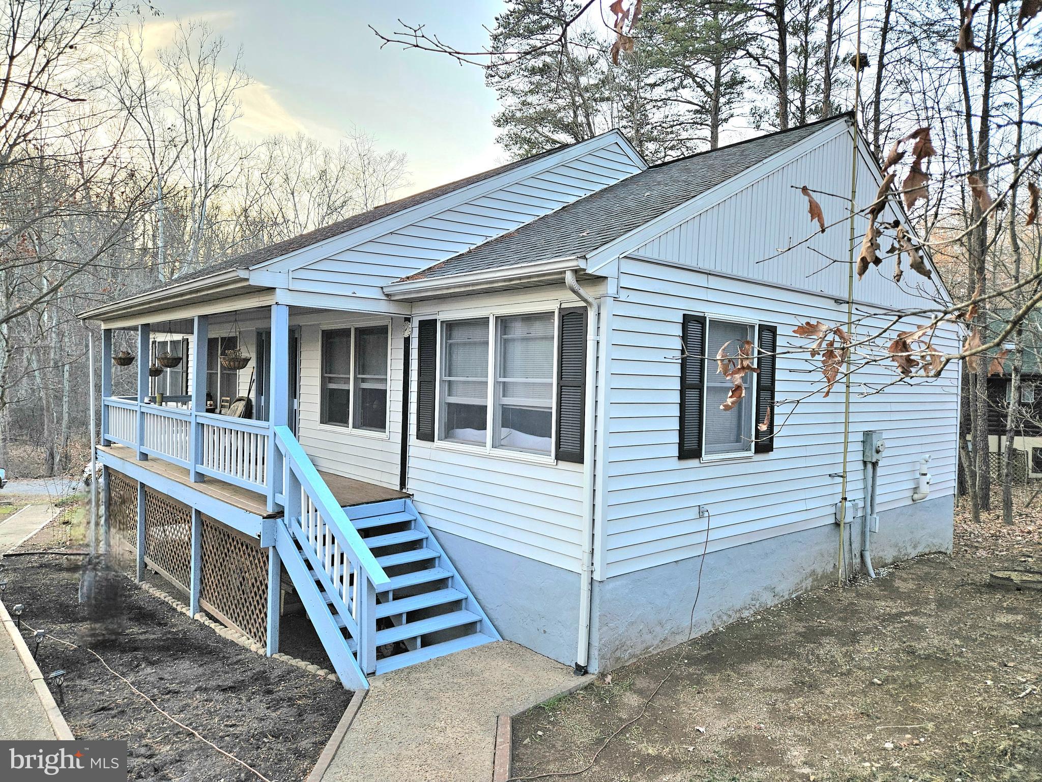 1109 Lakeview Dr