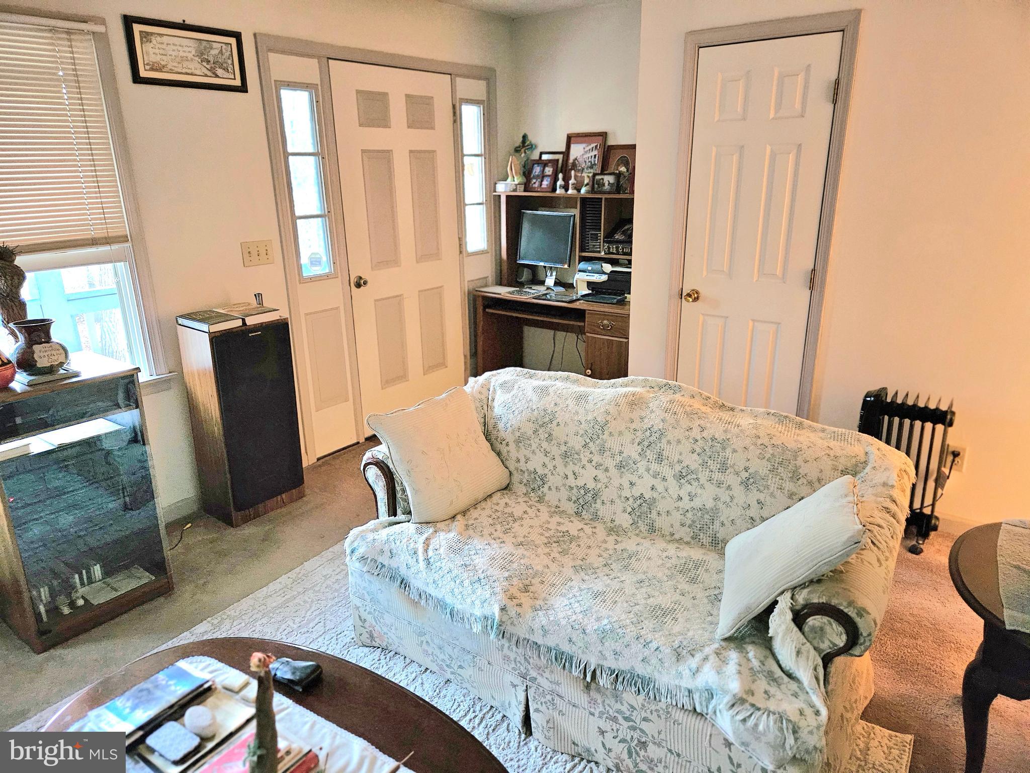 1109 Lakeview Dr