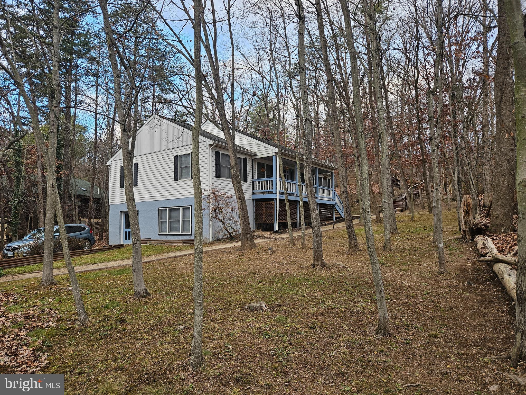1109 Lakeview Dr