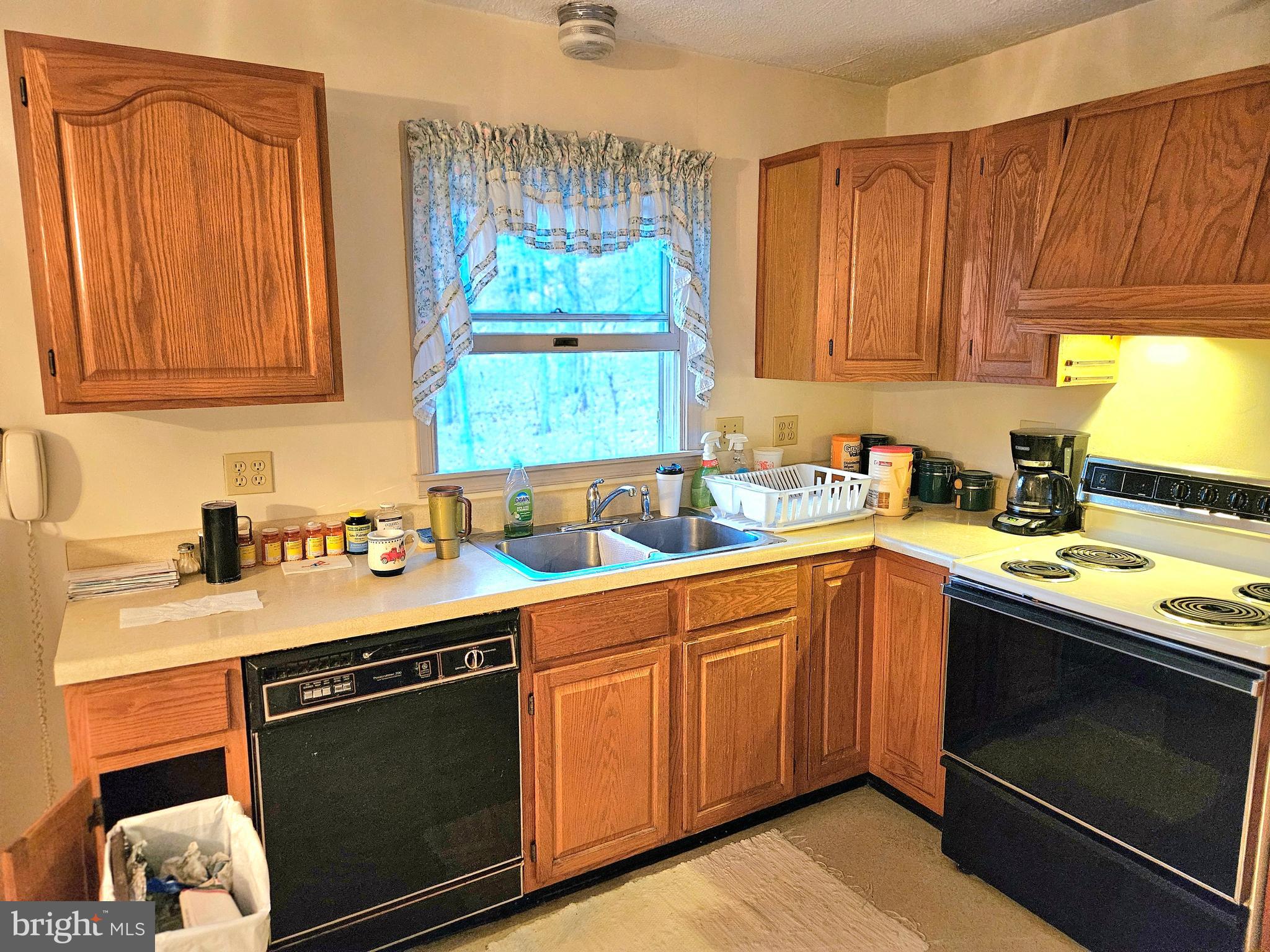 1109 Lakeview Dr