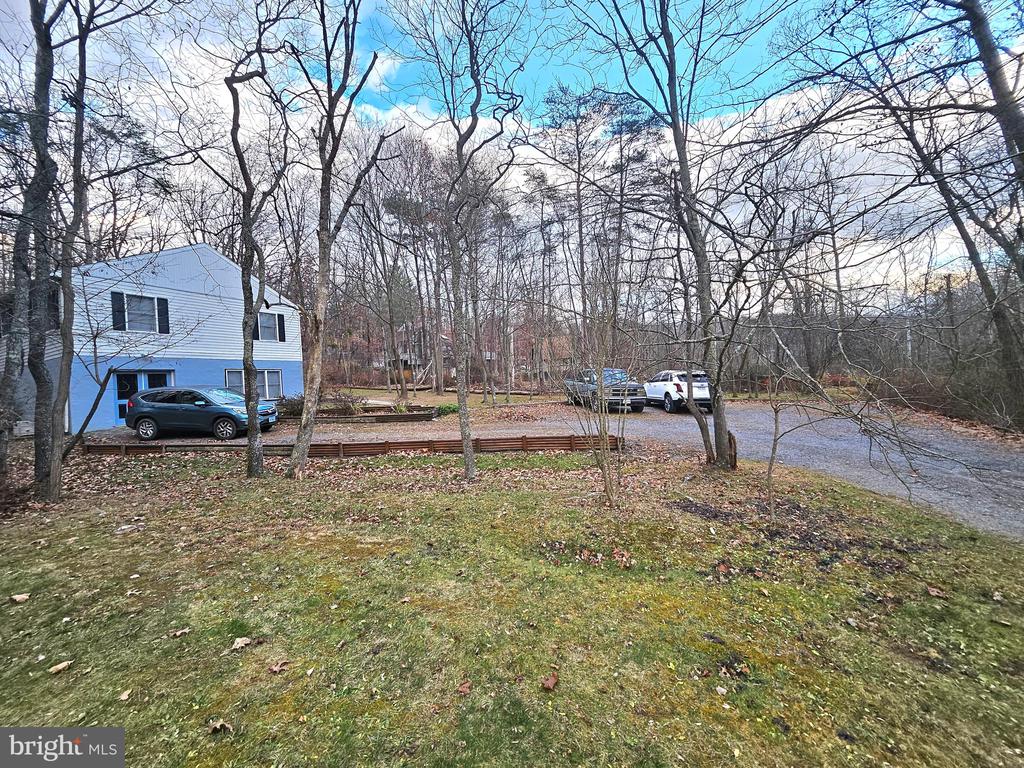 1109 Lakeview Dr