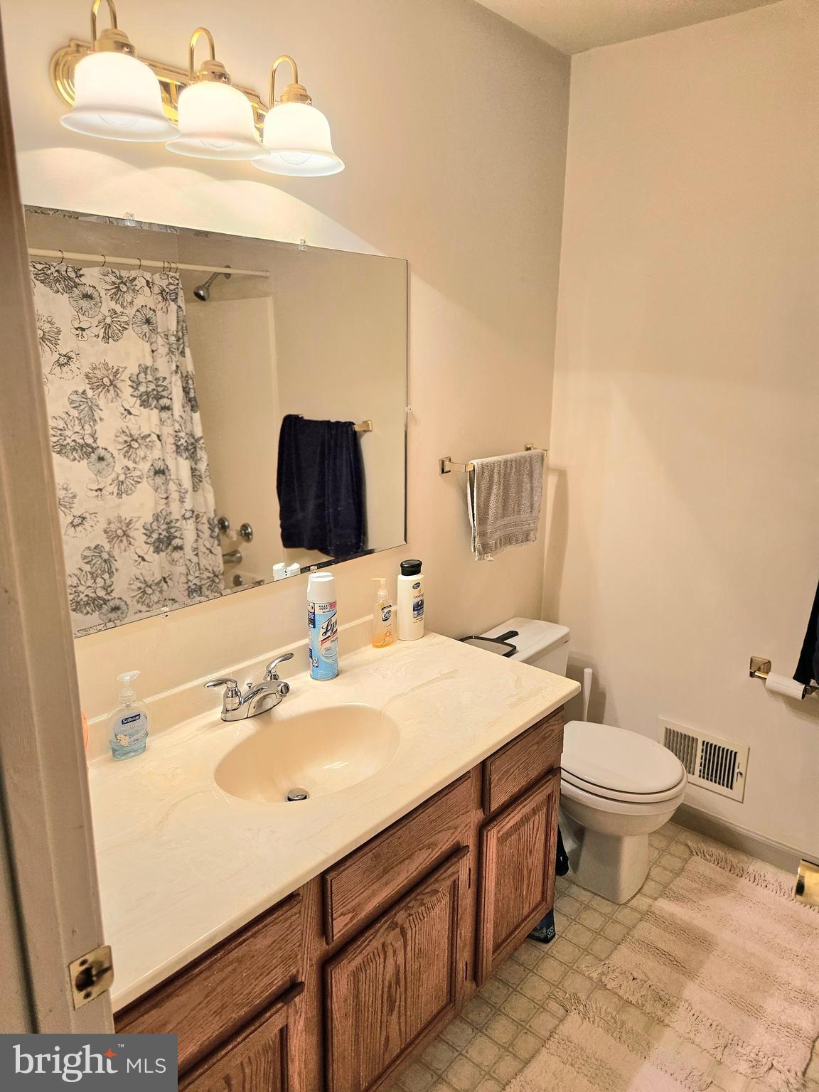 1109 Lakeview Dr