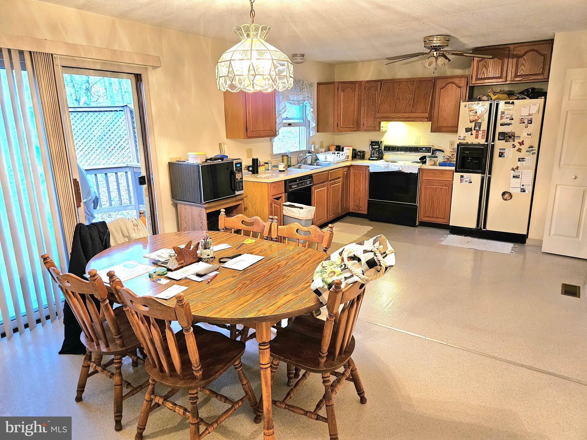 1109 Lakeview Dr