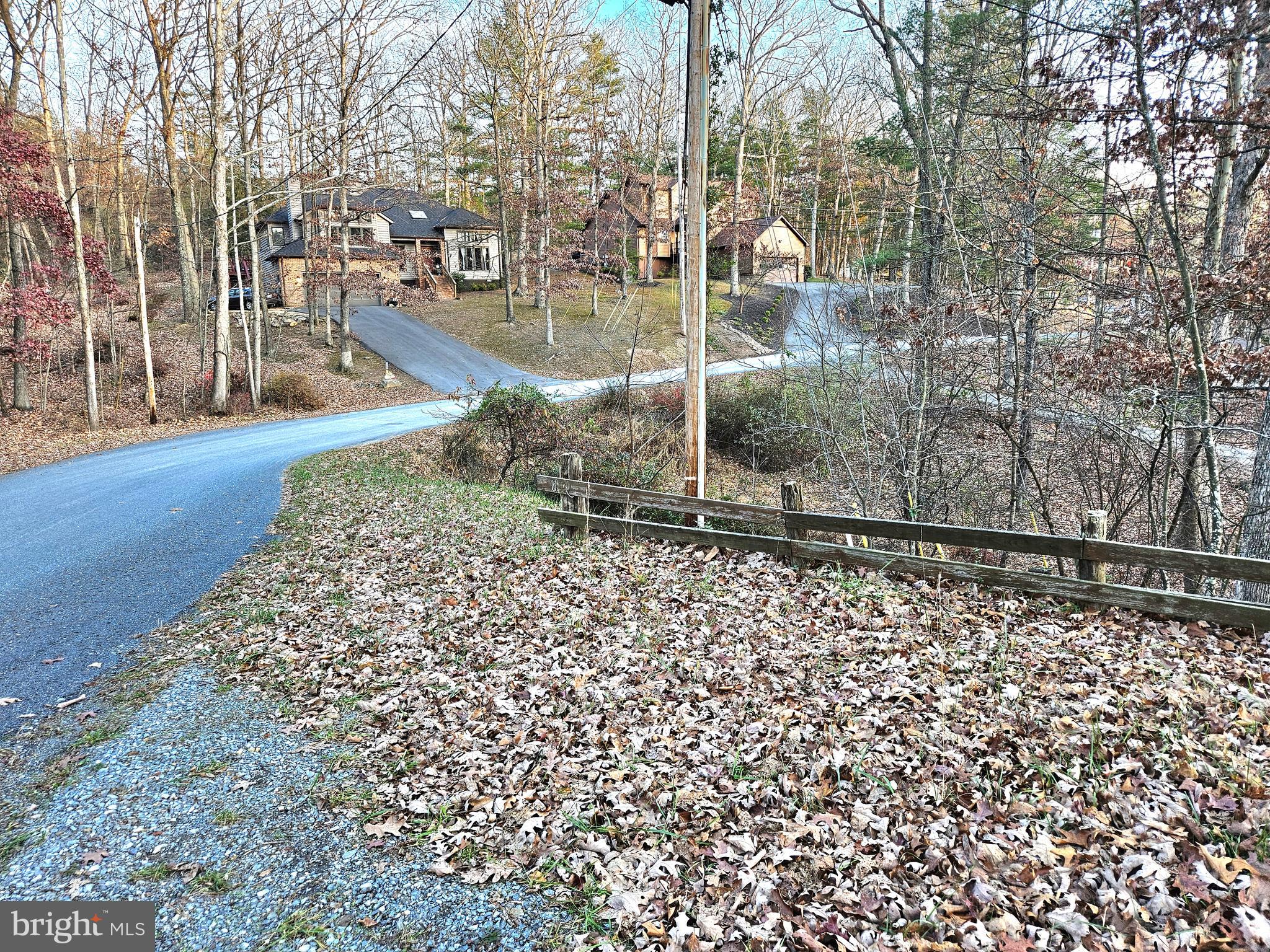 1109 Lakeview Dr
