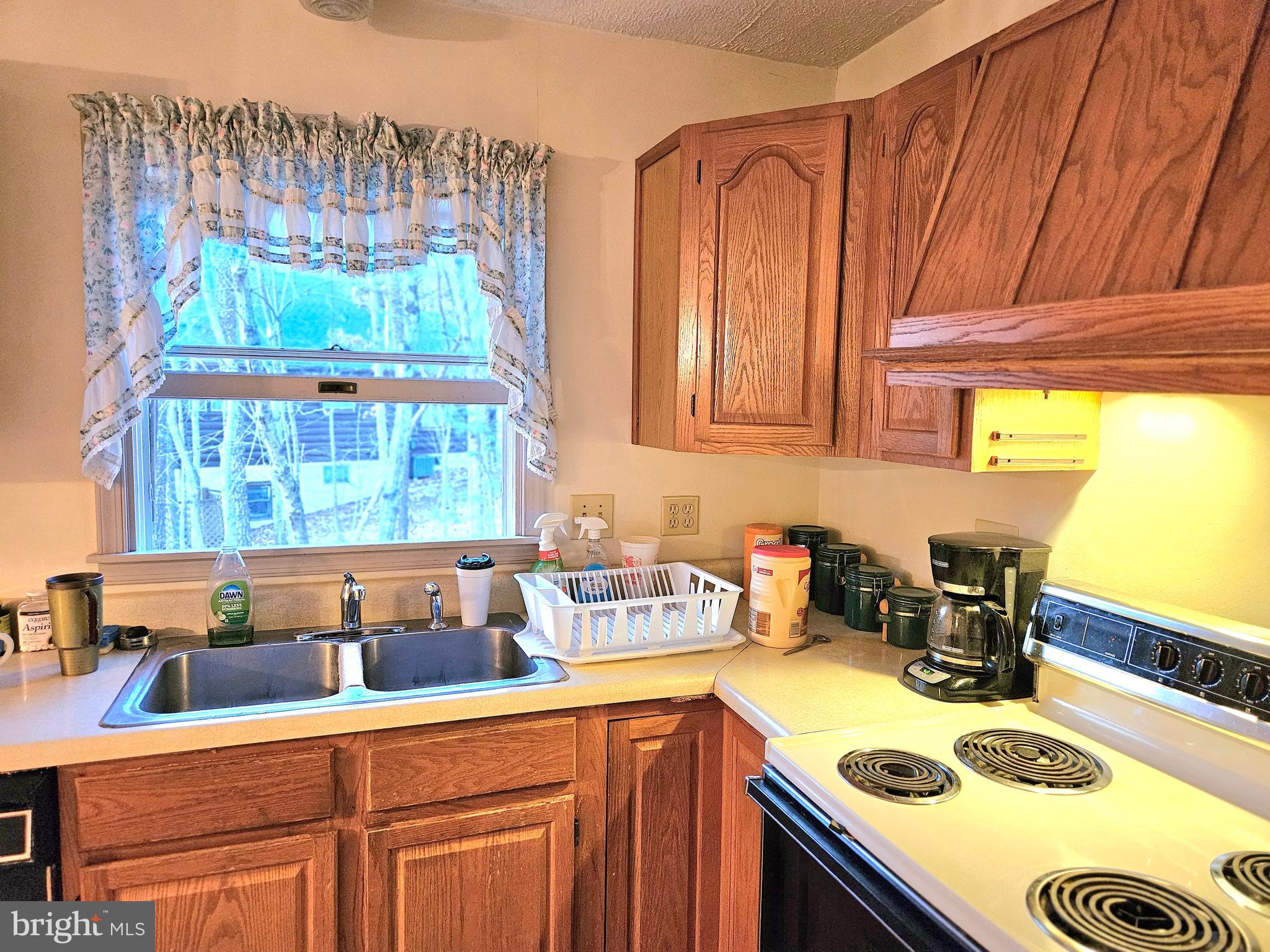 1109 Lakeview Dr