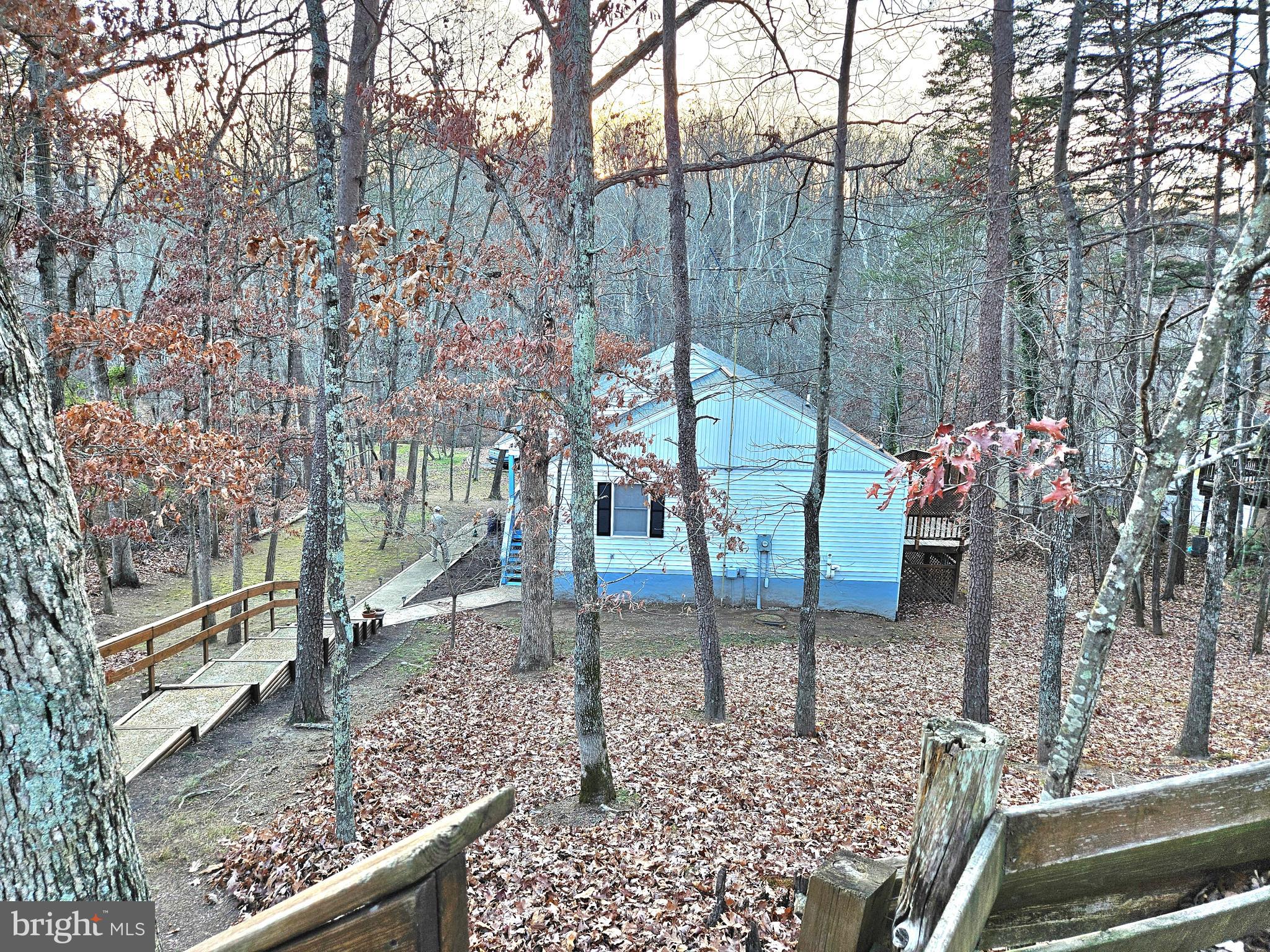 1109 Lakeview Dr