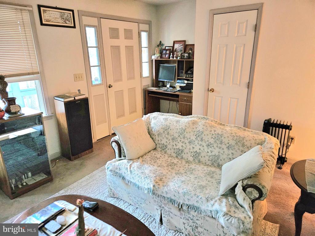 1109 Lakeview Dr