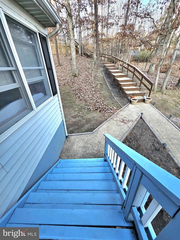 1109 Lakeview Dr